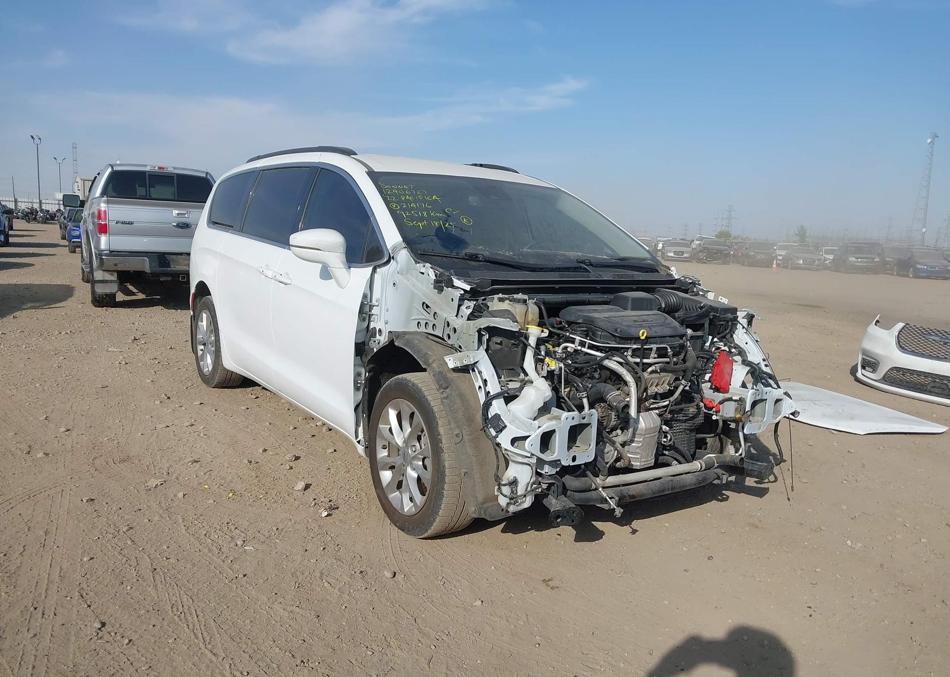 2022 CHRYSLER PACIFICA TOURING-L AWD
