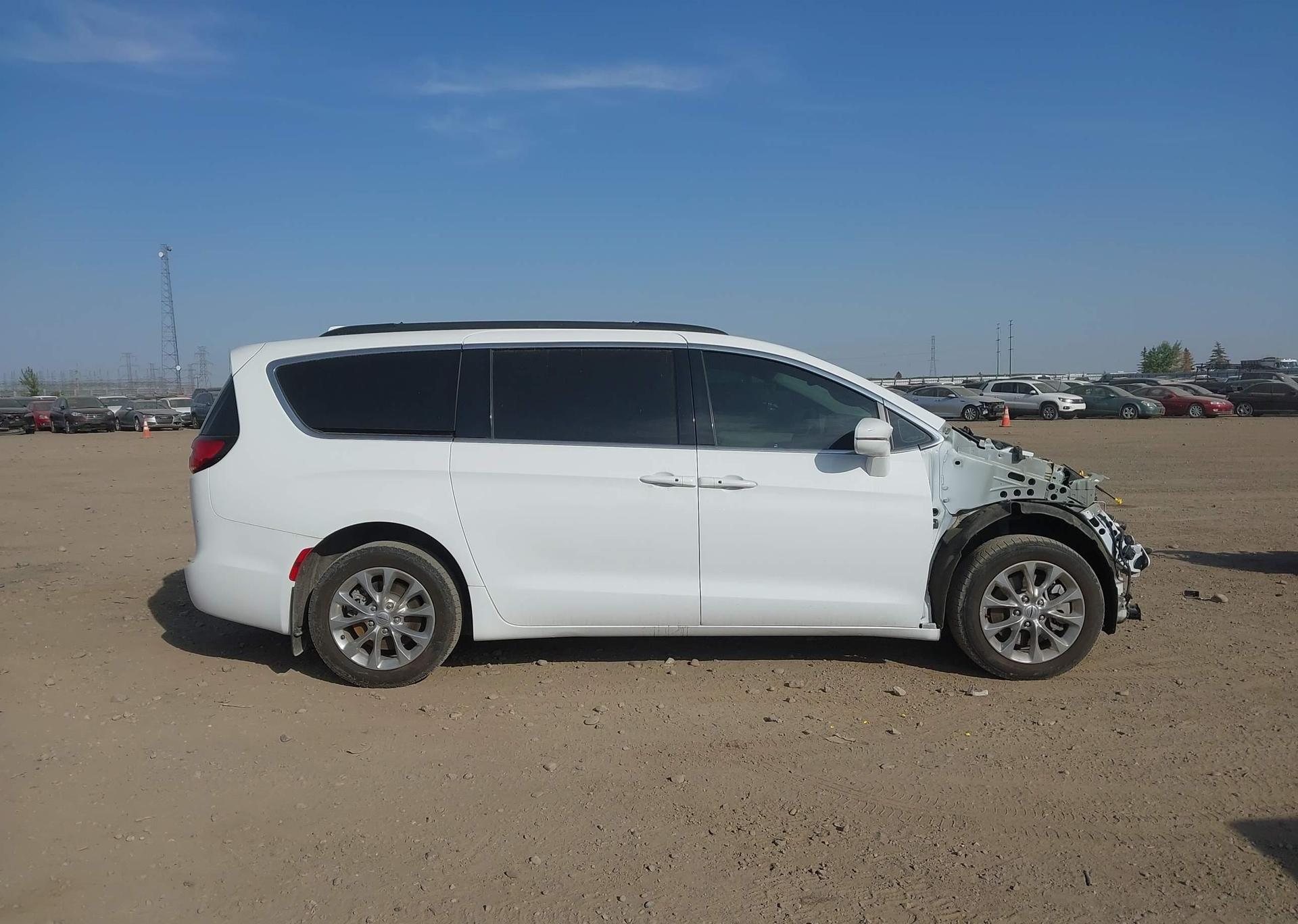 2022 CHRYSLER PACIFICA TOURING-L AWD