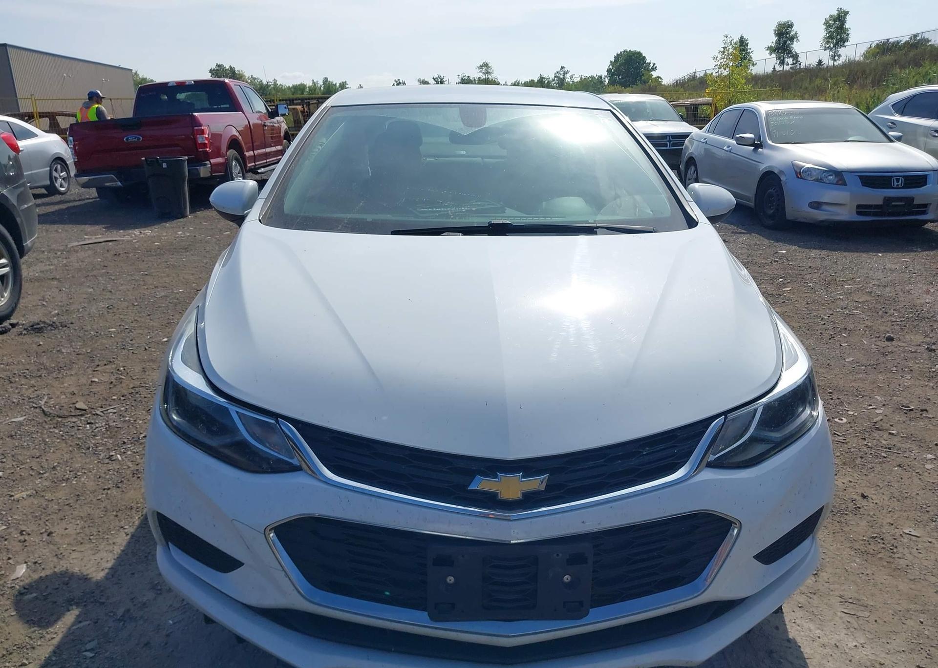 2018 CHEVROLET CRUZE LT AUTO