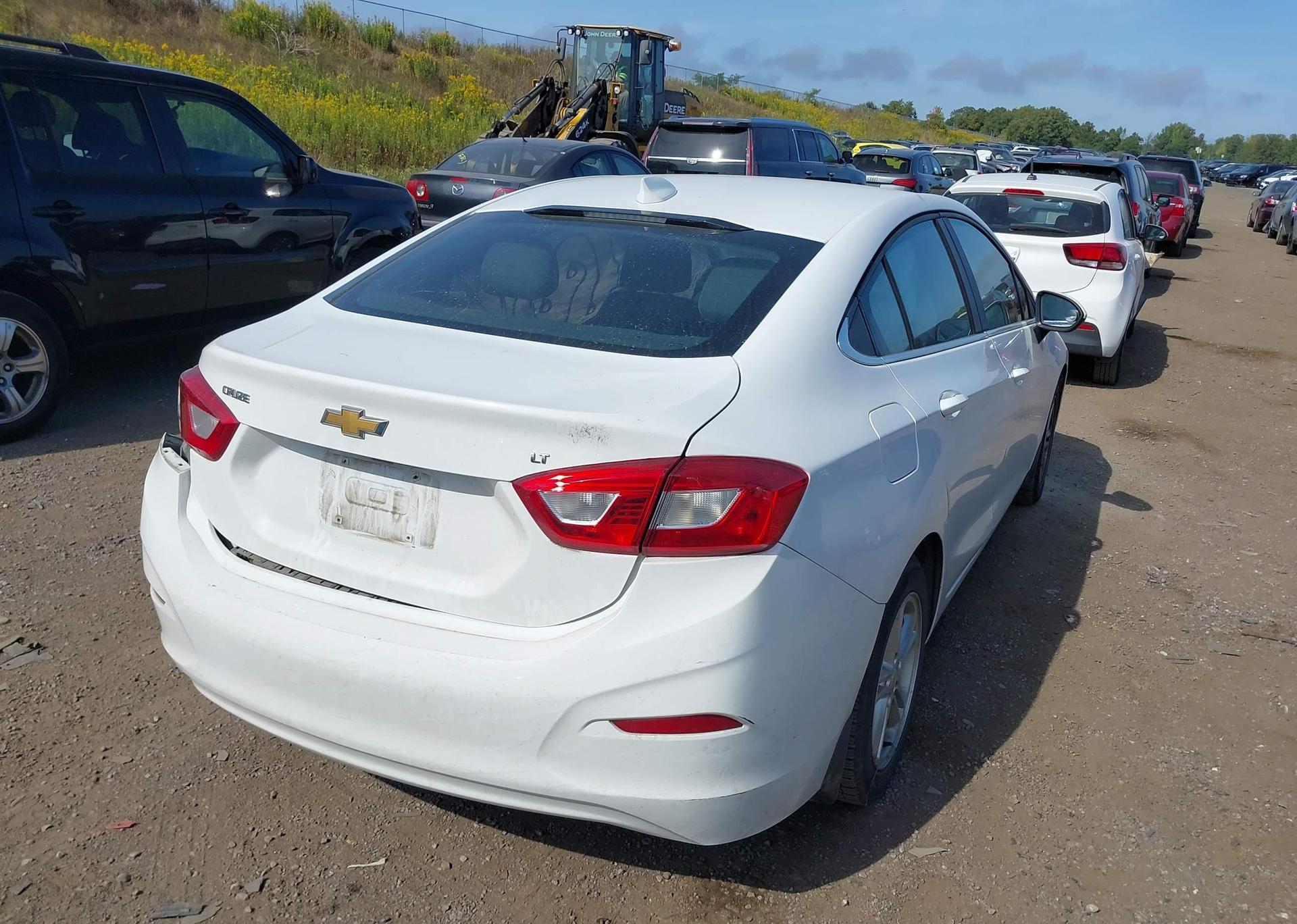 2018 CHEVROLET CRUZE LT AUTO