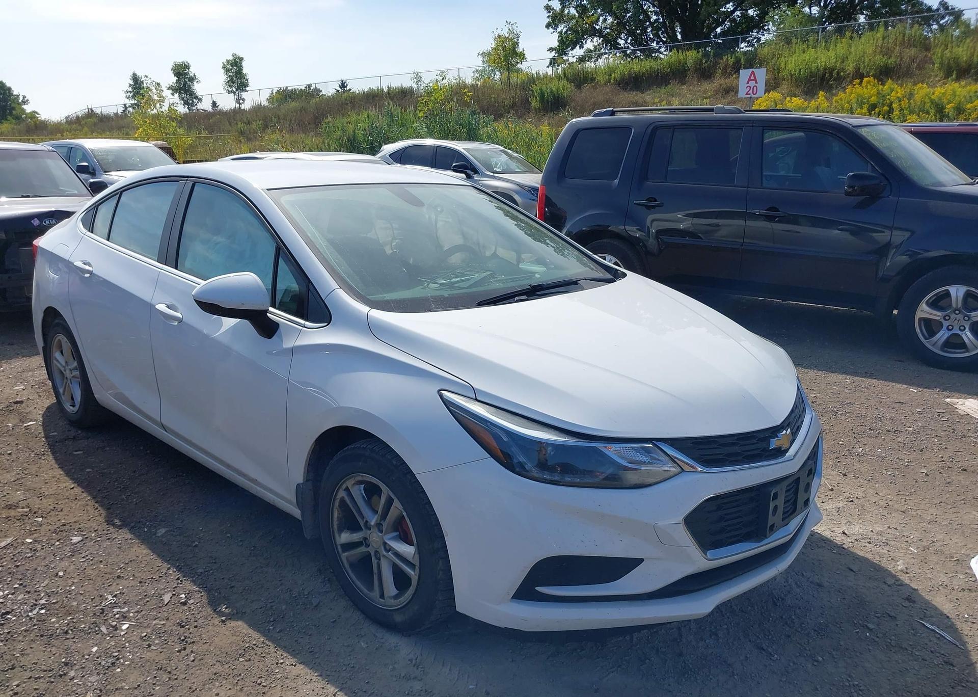 2018 CHEVROLET CRUZE LT AUTO