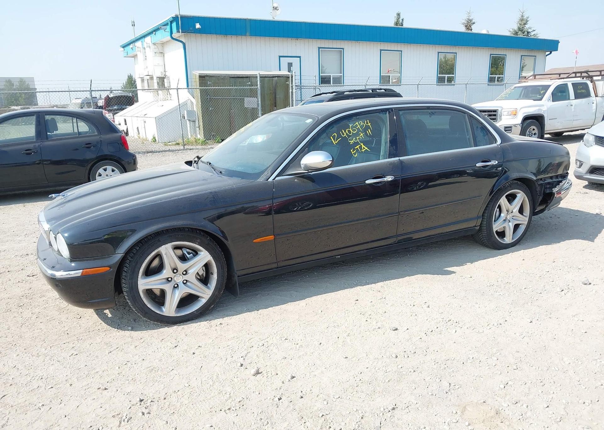 2005 JAGUAR SUPER V8