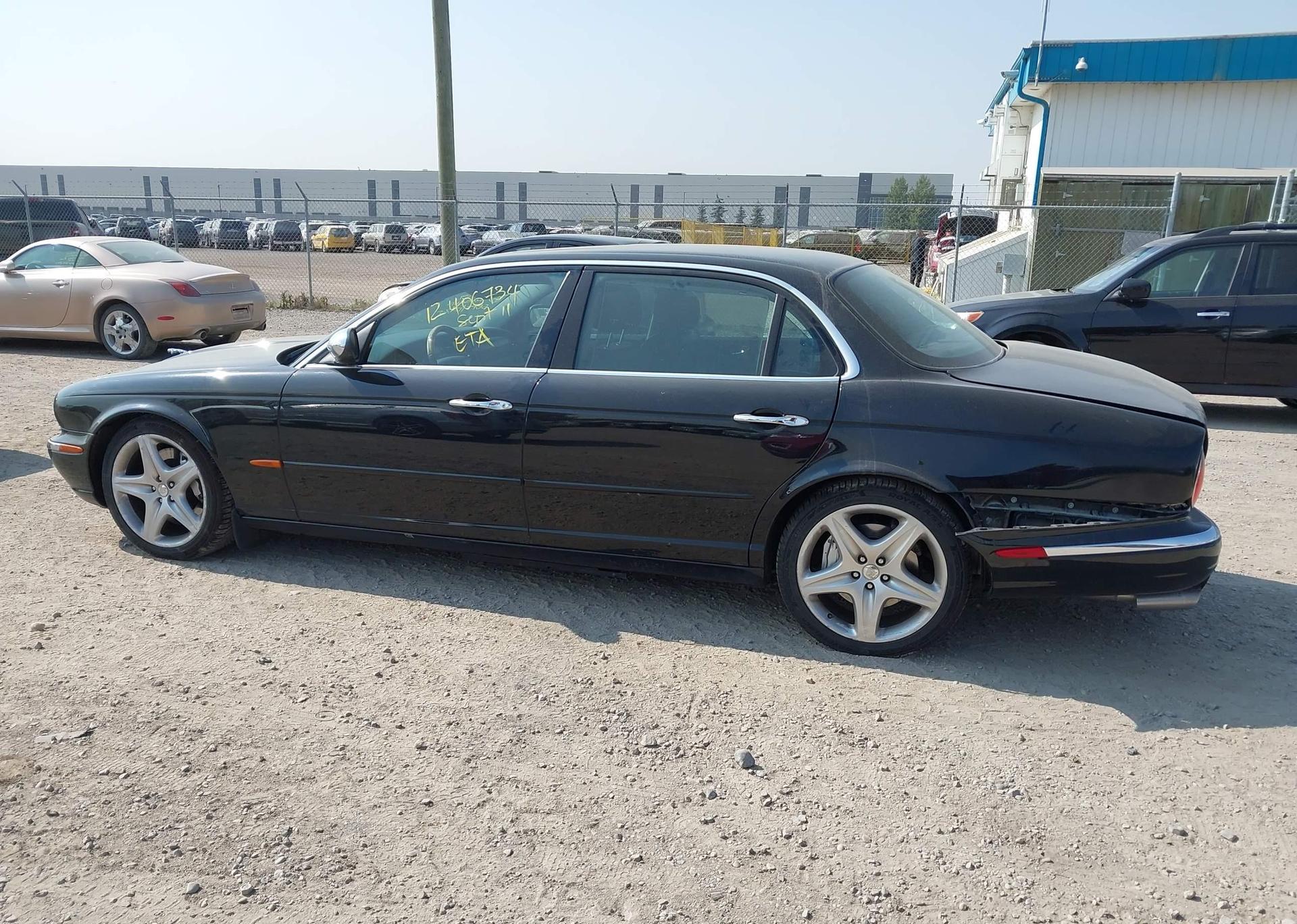 2005 JAGUAR SUPER V8