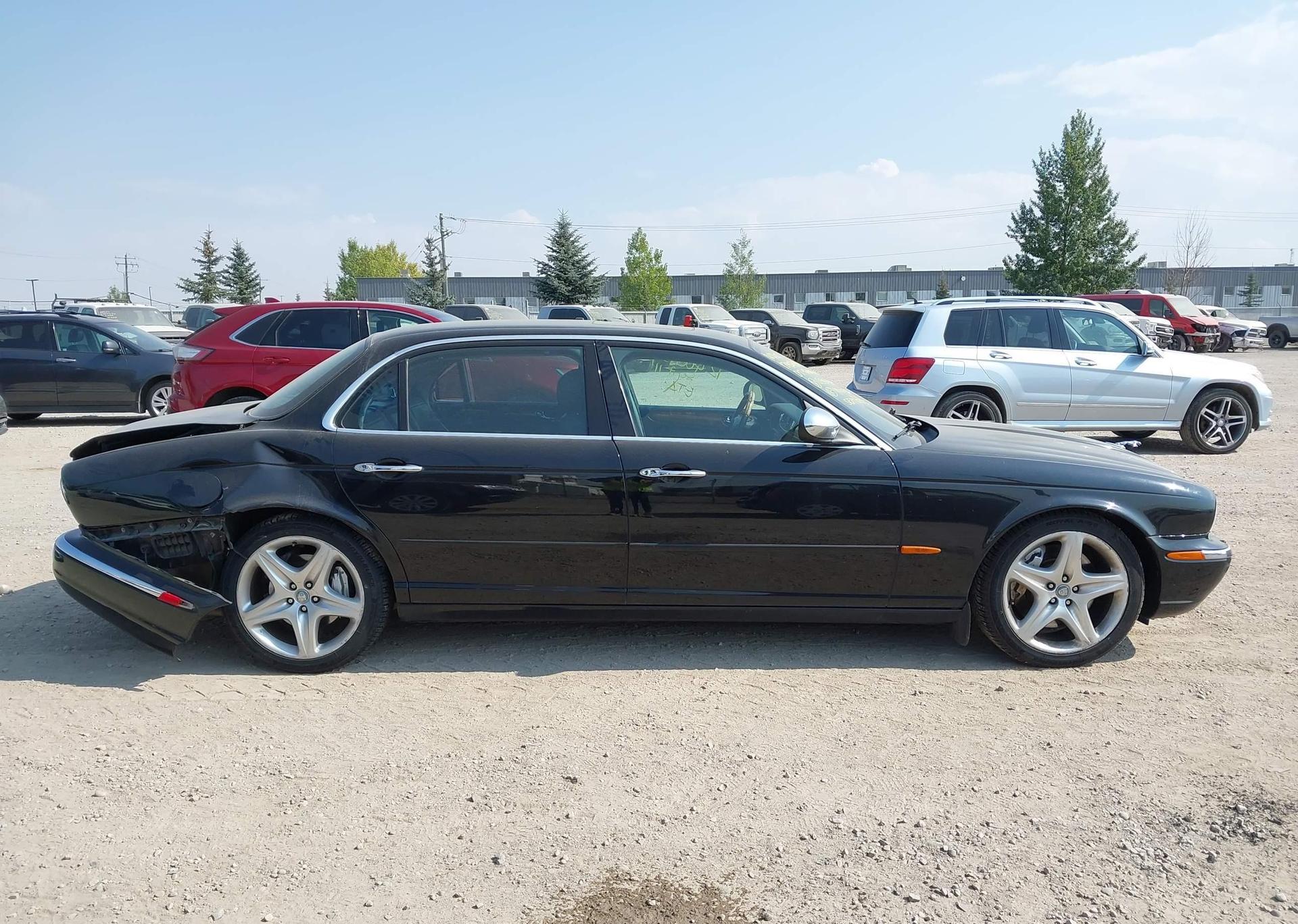 2005 JAGUAR SUPER V8