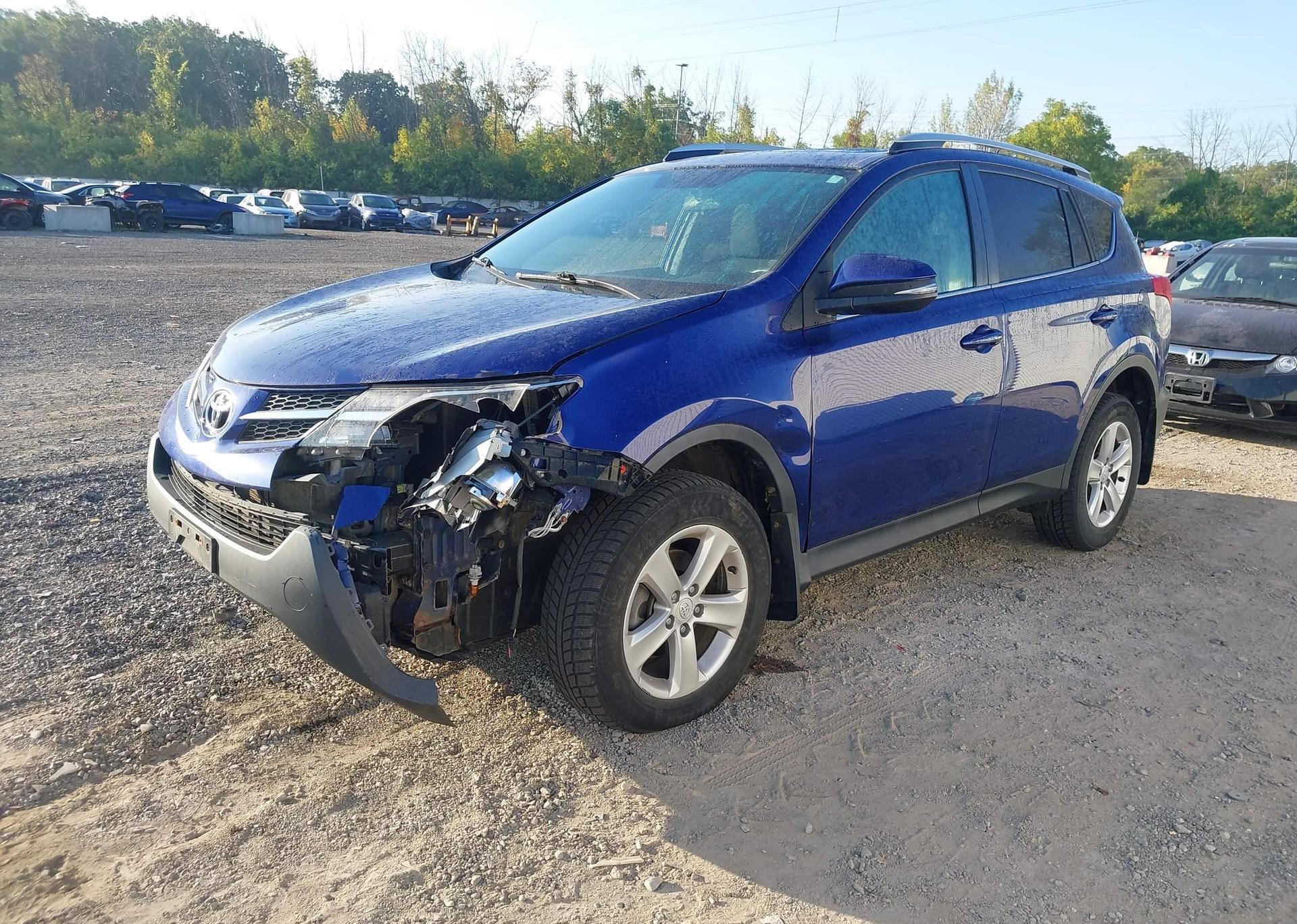 2014 TOYOTA RAV4 XLE