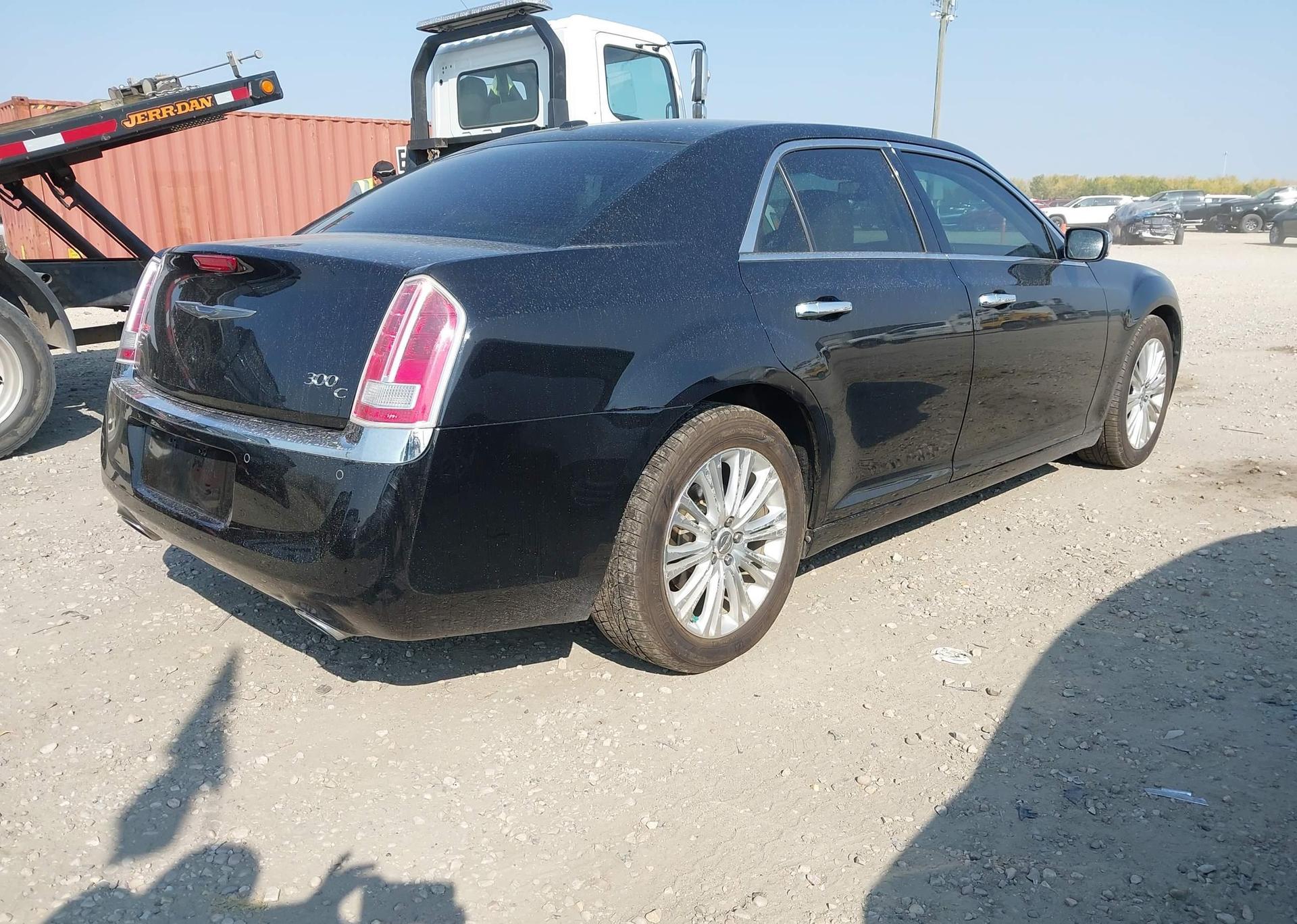 2012 CHRYSLER 300C