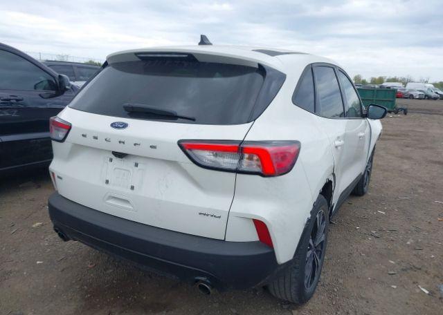 2021 FORD ESCAPE SE