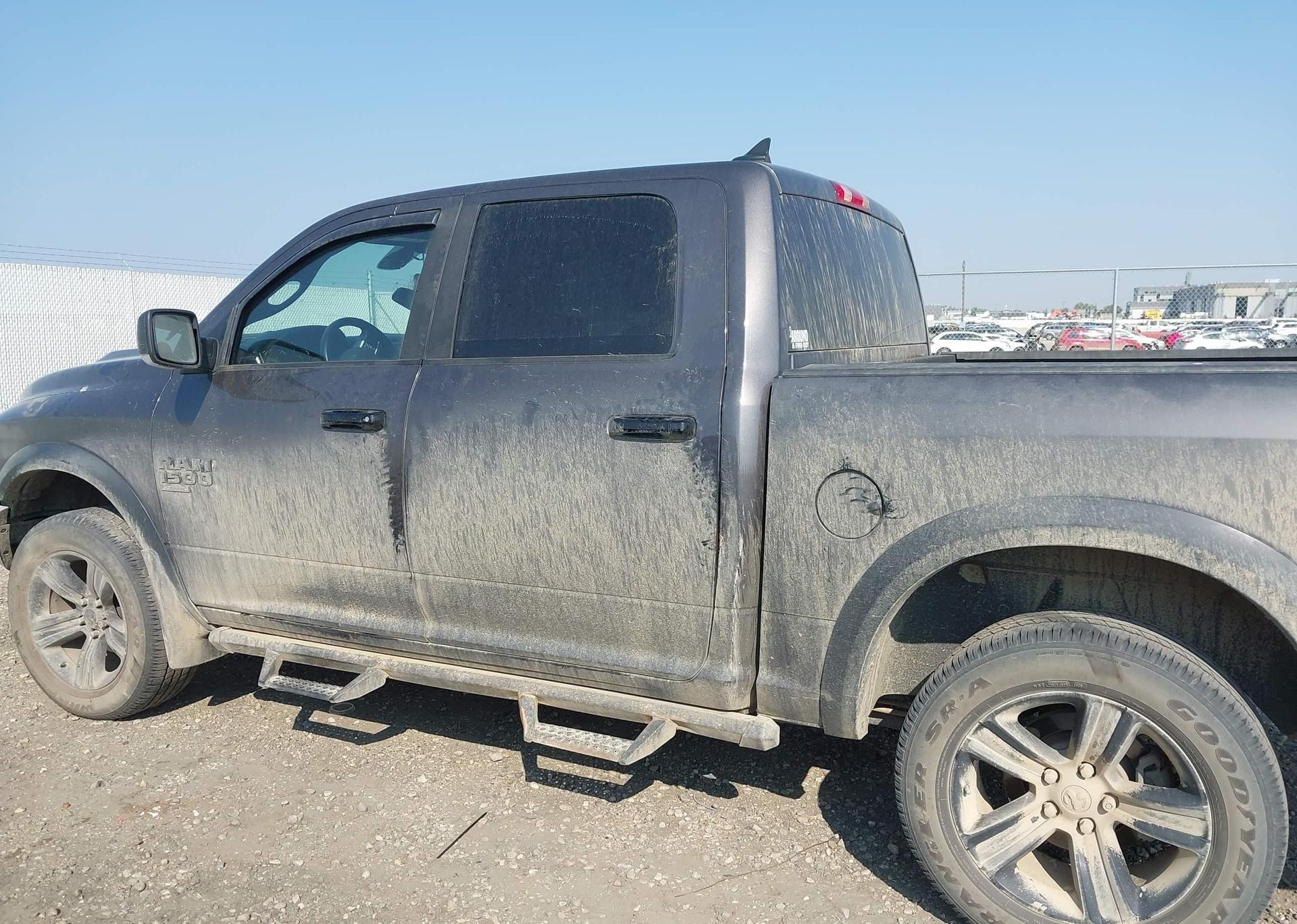 2023 RAM 1500 CLASSIC SLT