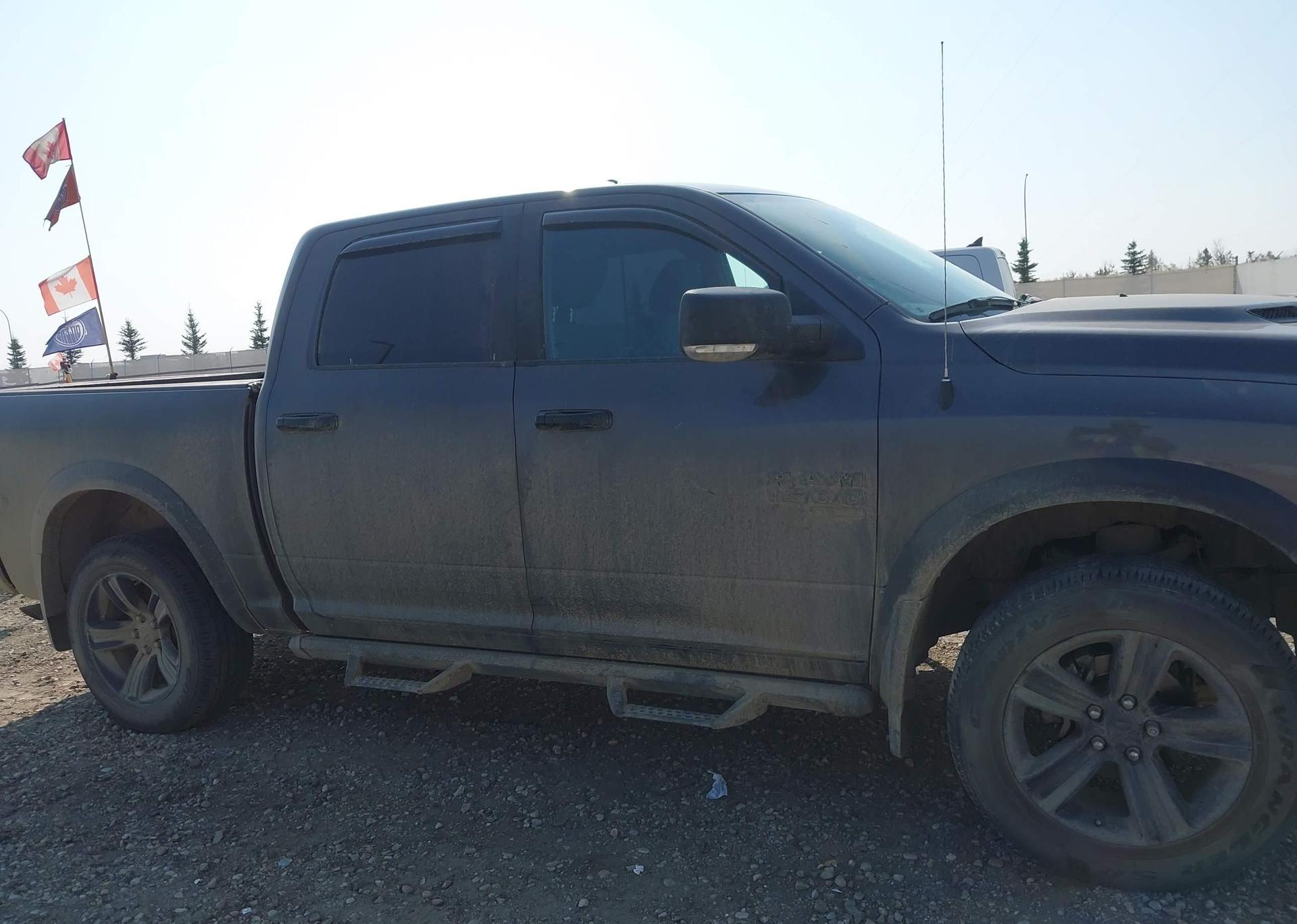 2023 RAM 1500 CLASSIC SLT