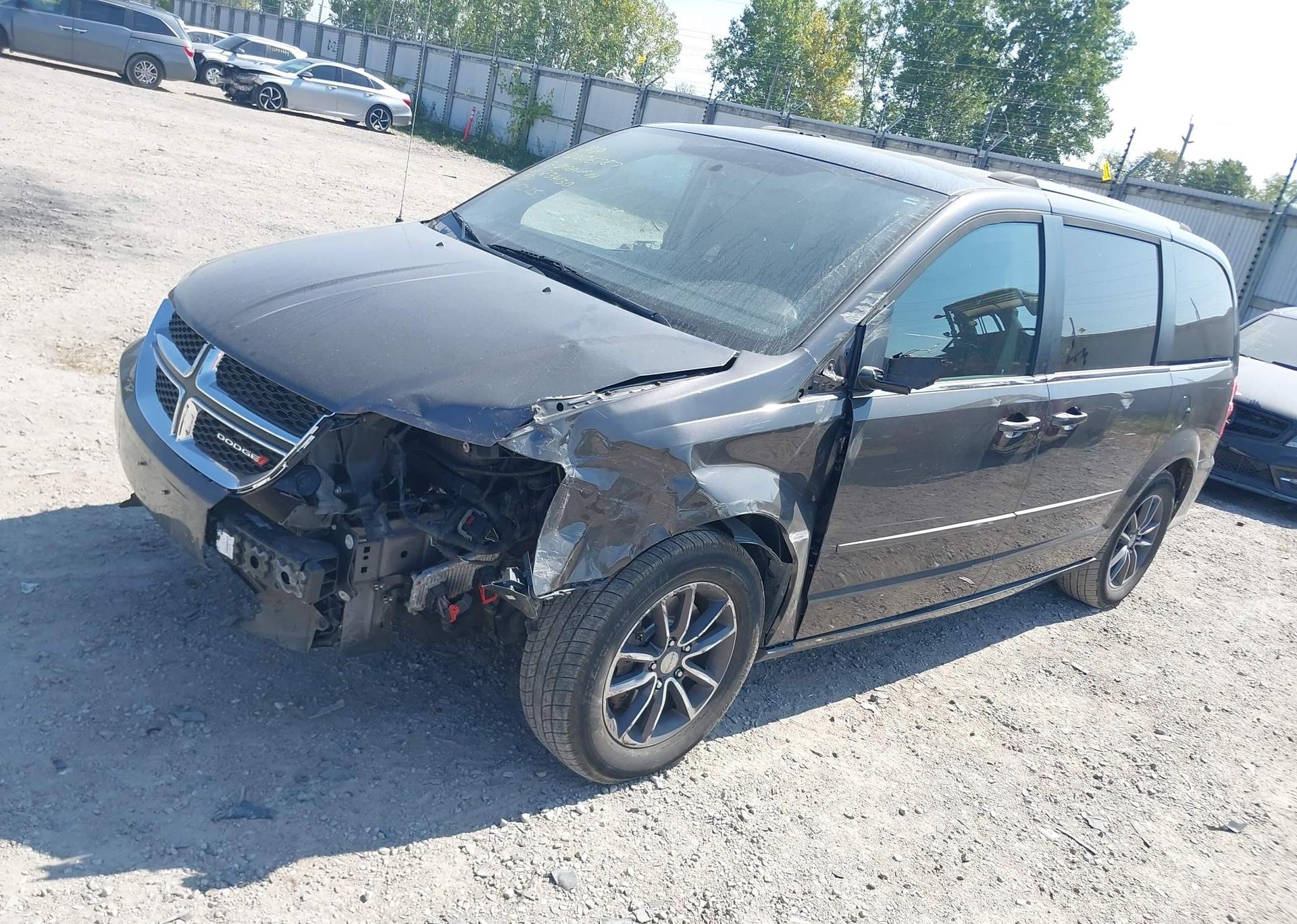 2017 DODGE GRAND CARAVAN SE