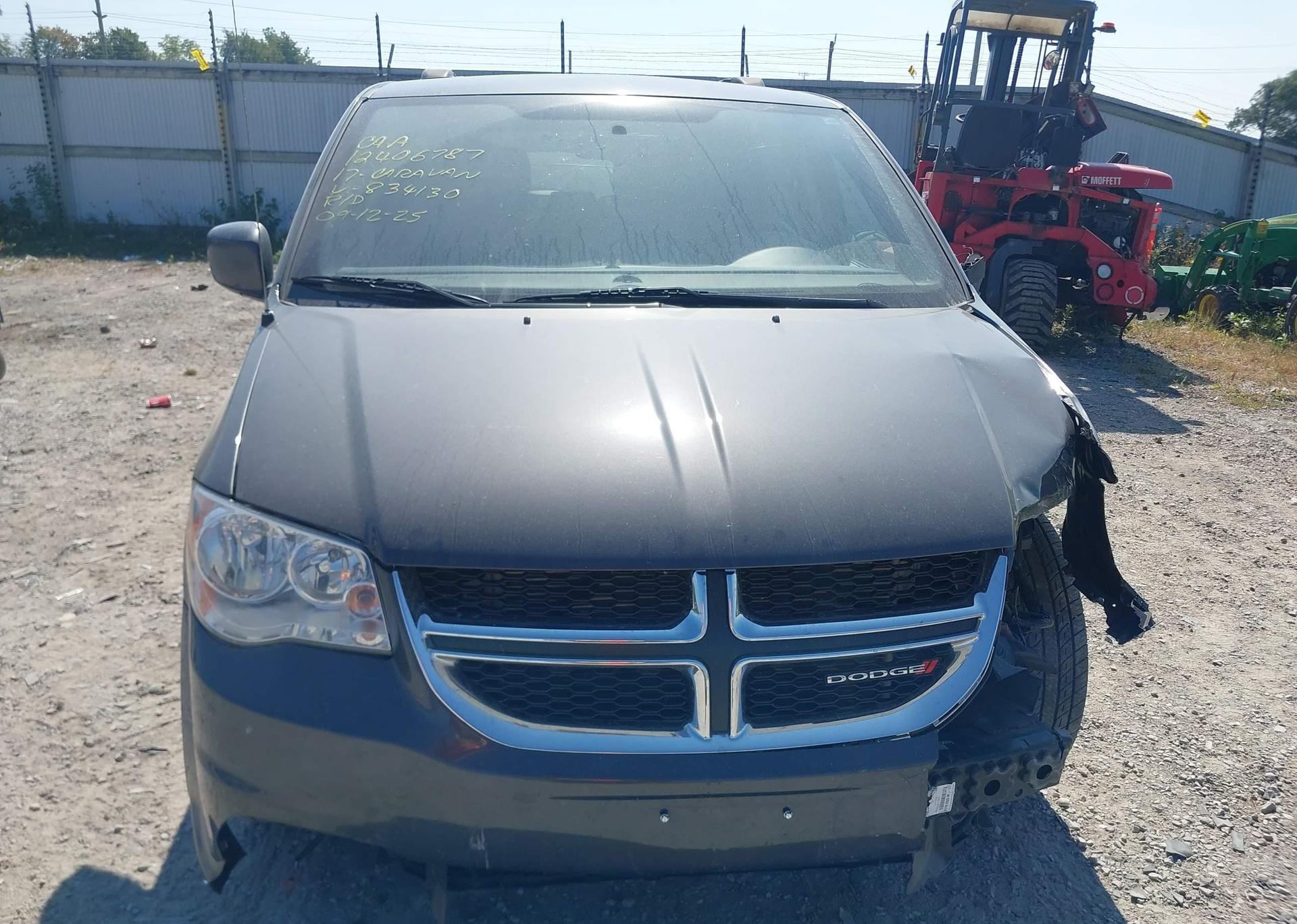 2017 DODGE GRAND CARAVAN SE
