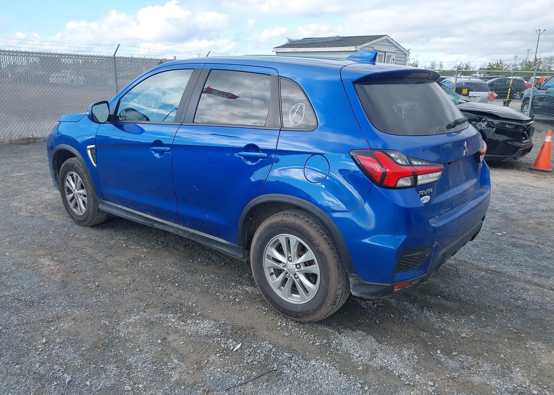 2021 MITSUBISHI RVR SE