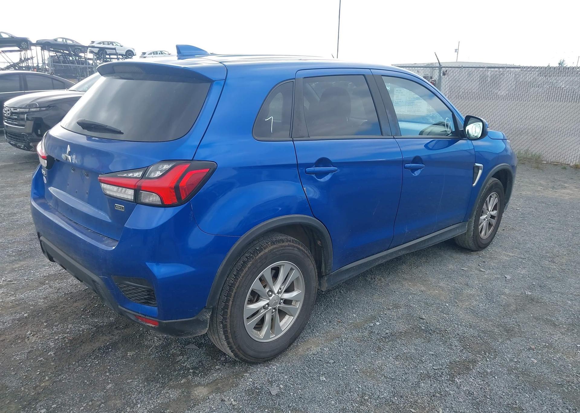 2021 MITSUBISHI RVR SE