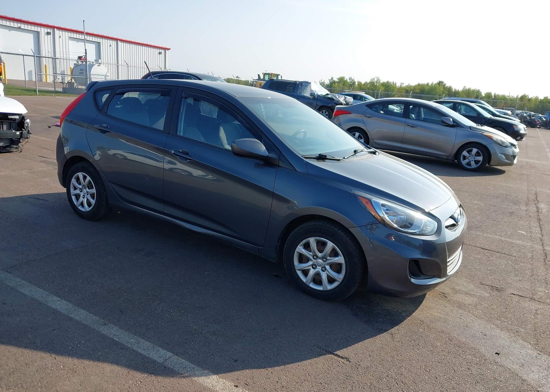 2012 HYUNDAI ACCENT GLS
