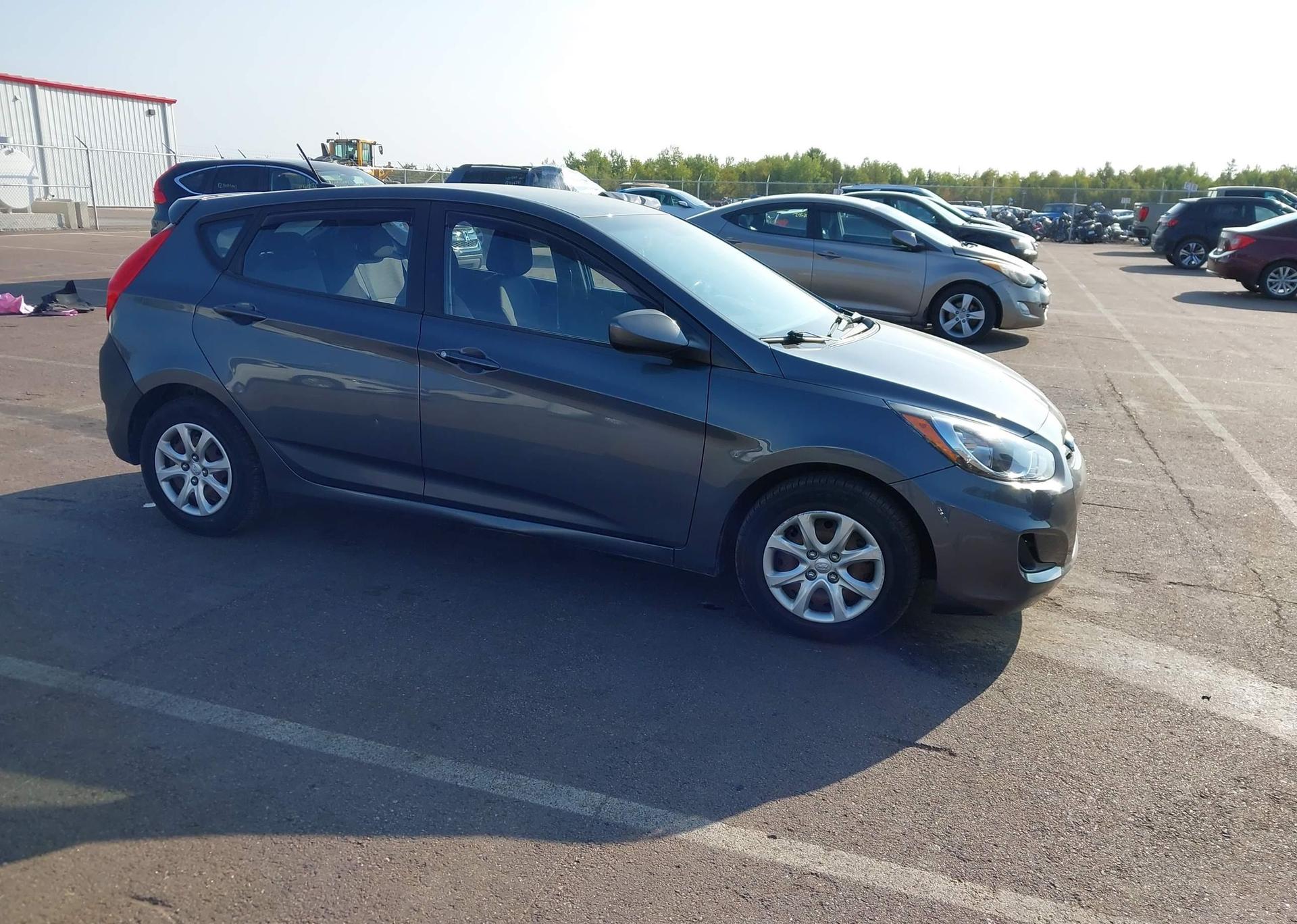 2012 HYUNDAI ACCENT GLS
