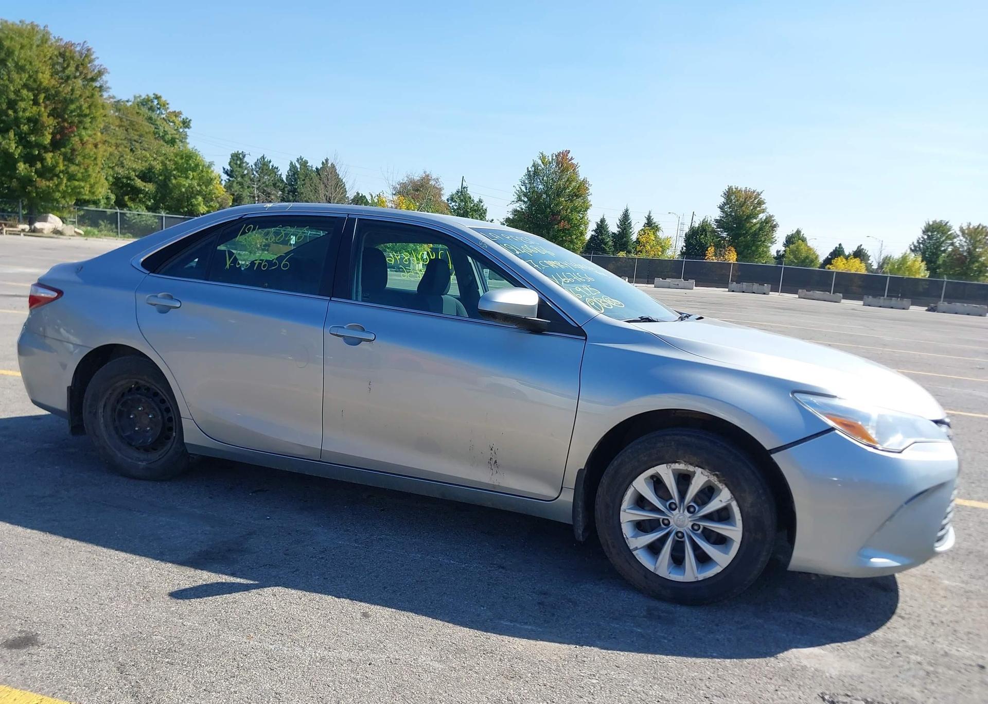 2017 TOYOTA CAMRY LE