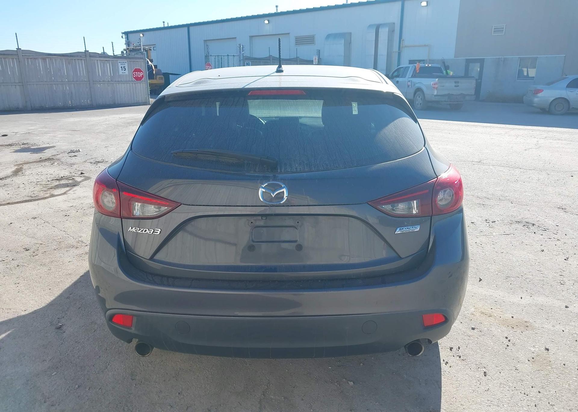 2015 MAZDA MAZDA3