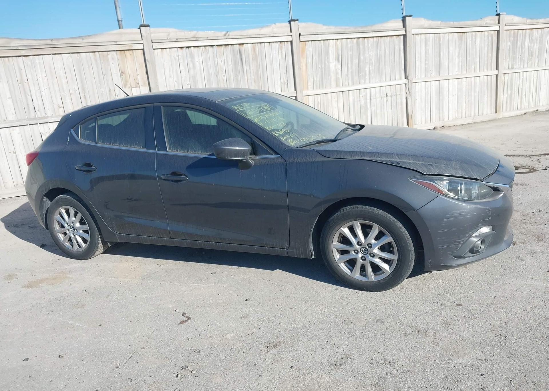 2015 MAZDA MAZDA3