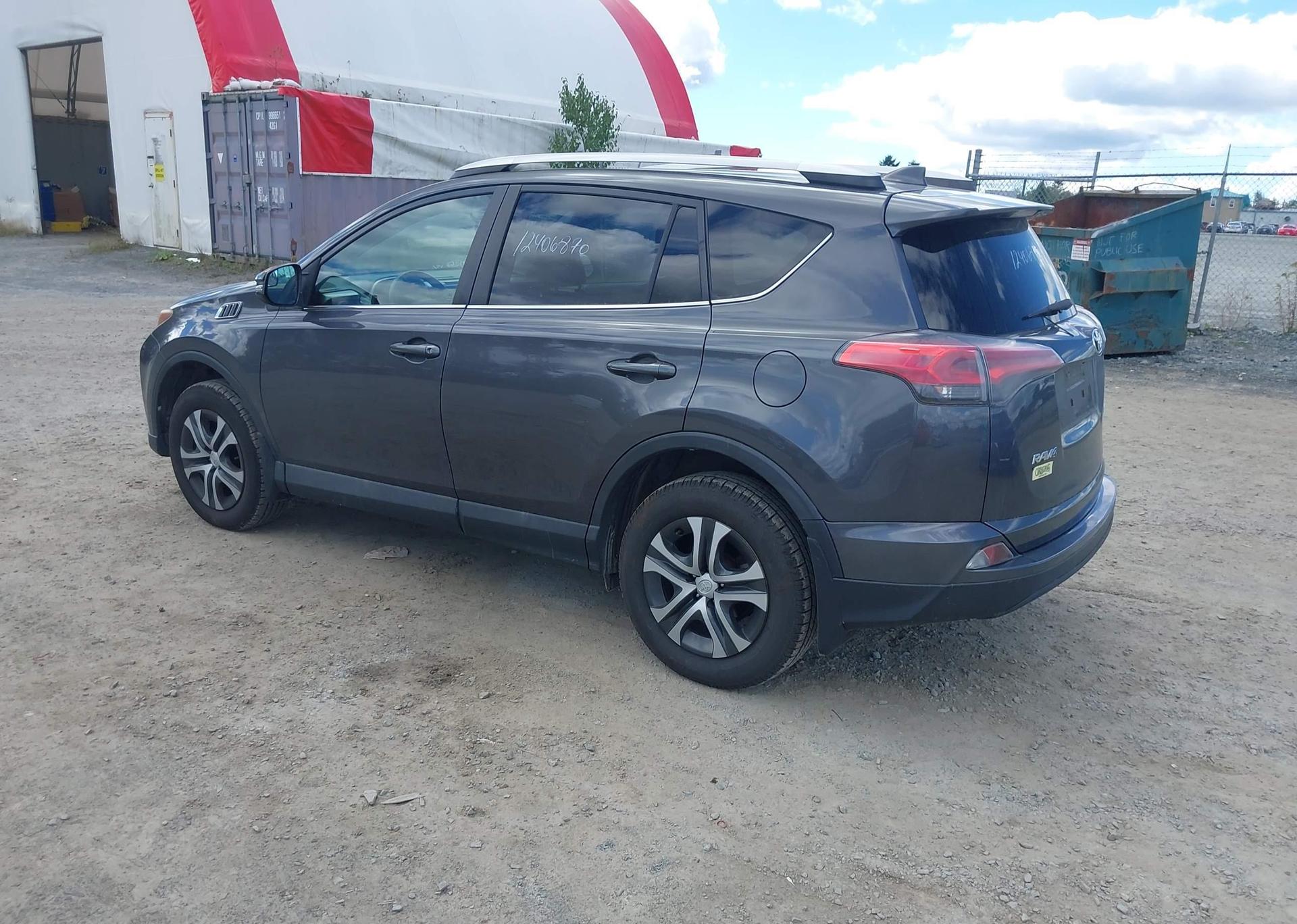 2016 TOYOTA RAV4 LE