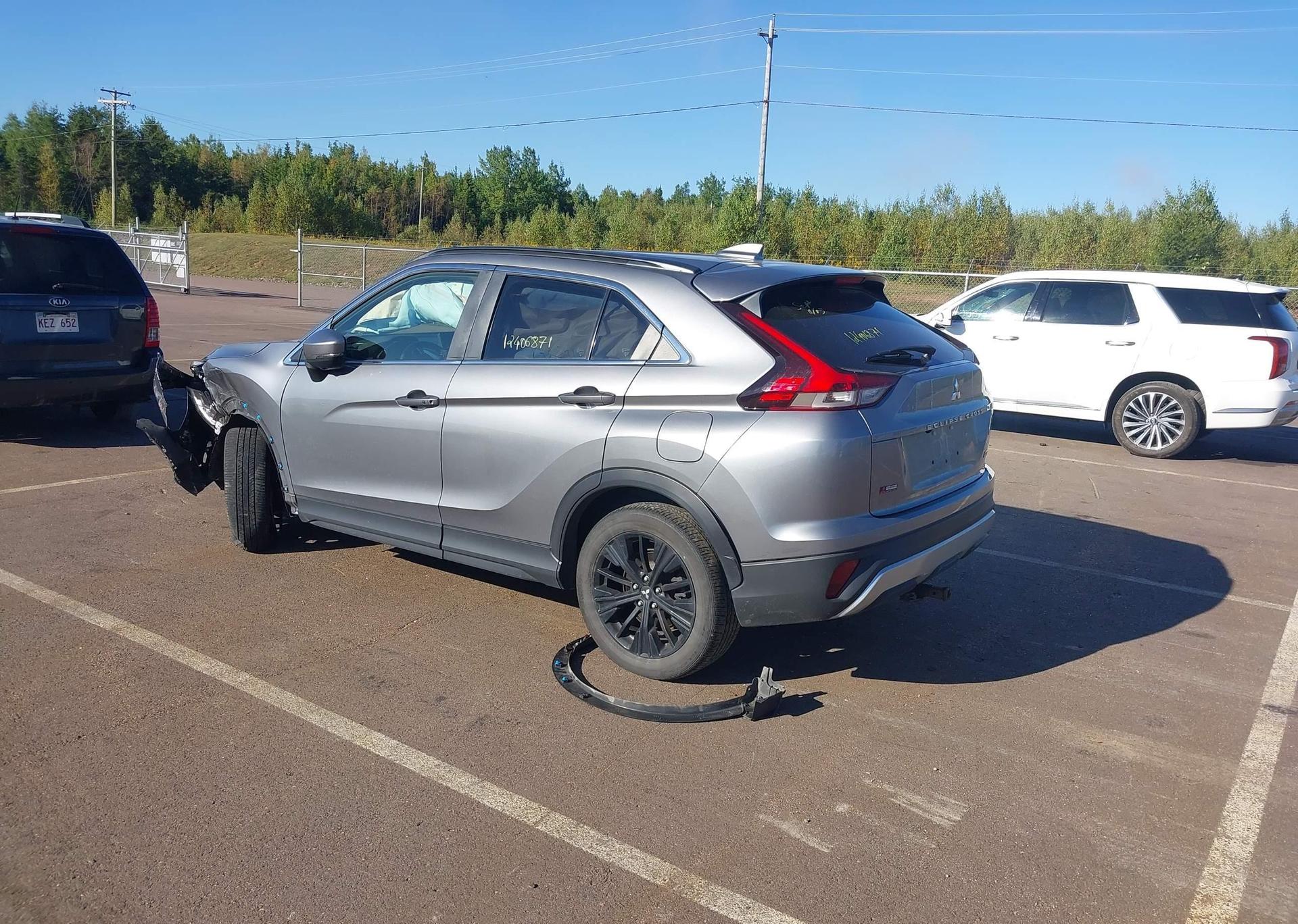 2022 MITSUBISHI ECLIPSE CROSS LE