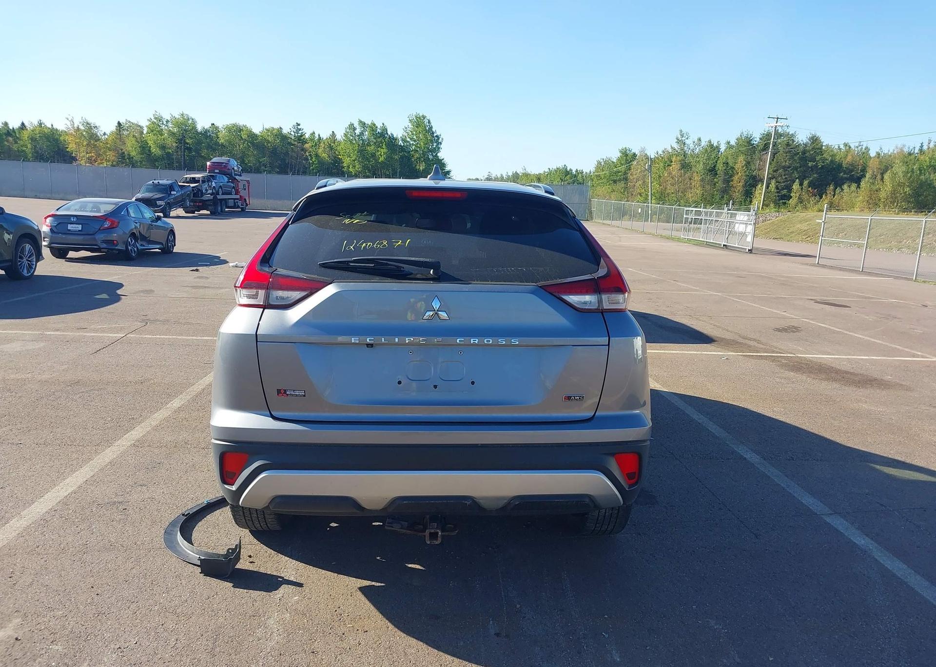 2022 MITSUBISHI ECLIPSE CROSS LE
