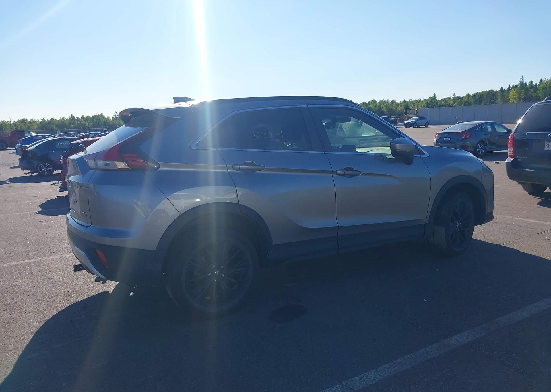 2022 MITSUBISHI ECLIPSE CROSS LE