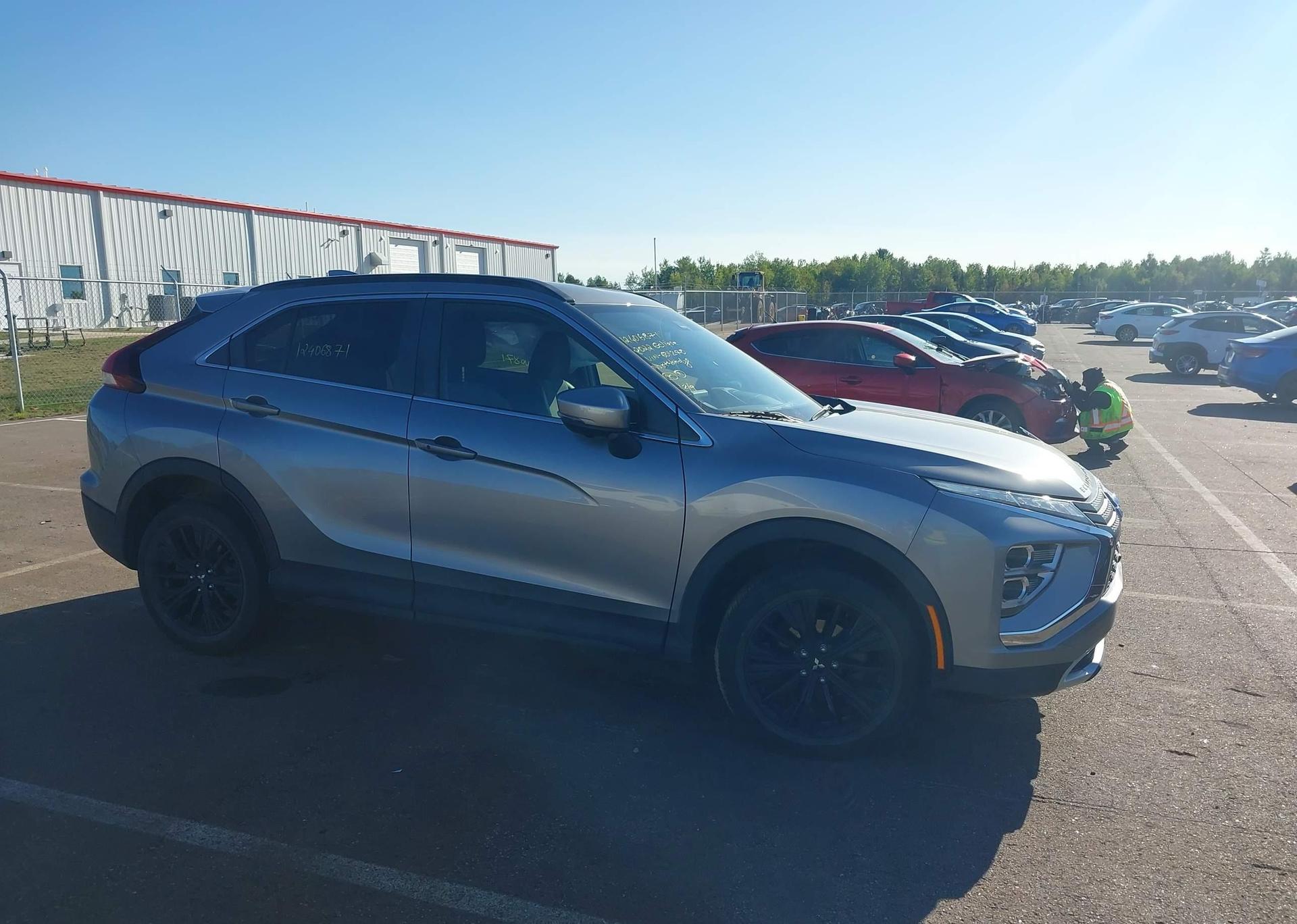 2022 MITSUBISHI ECLIPSE CROSS LE
