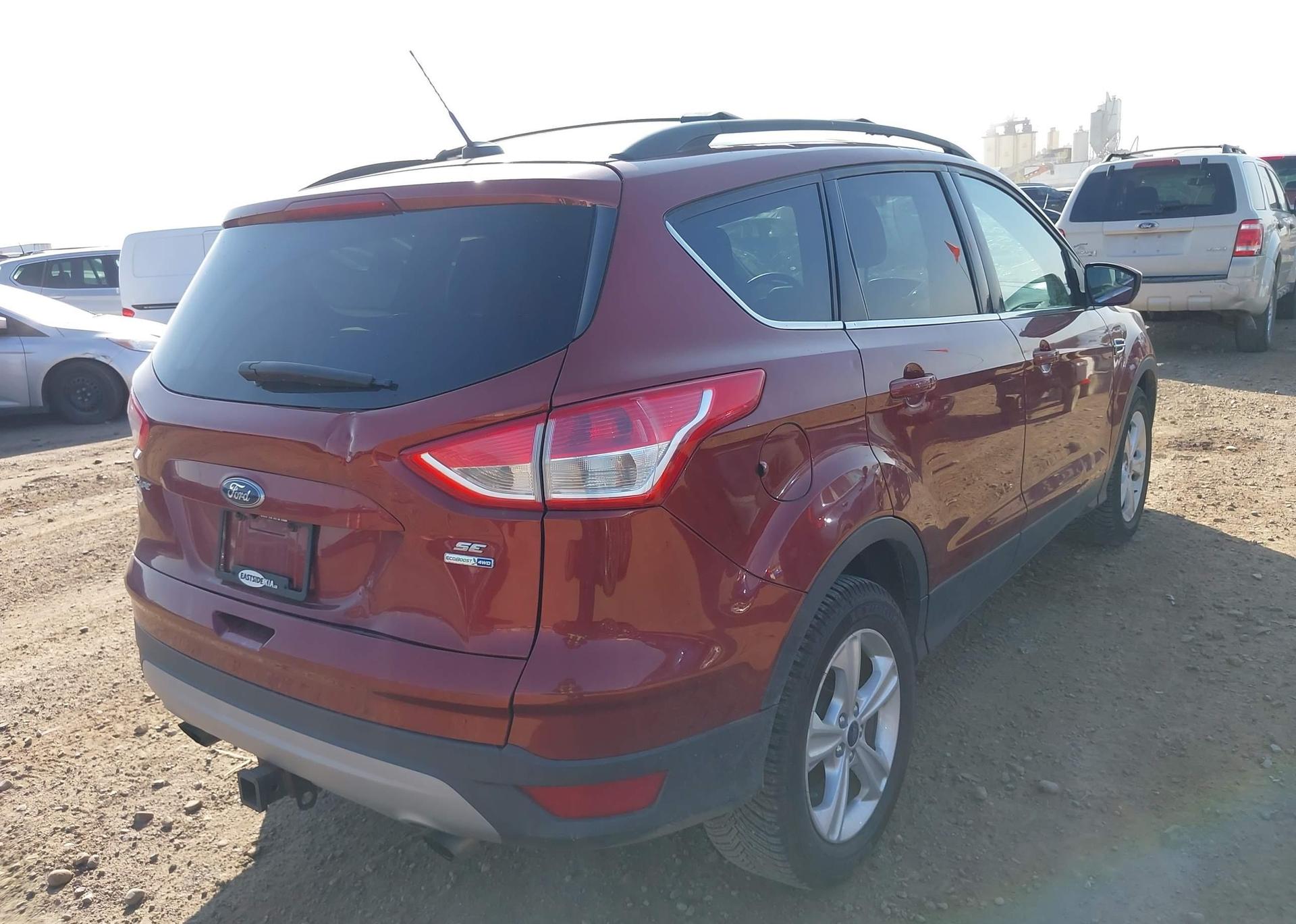 2016 FORD ESCAPE SE