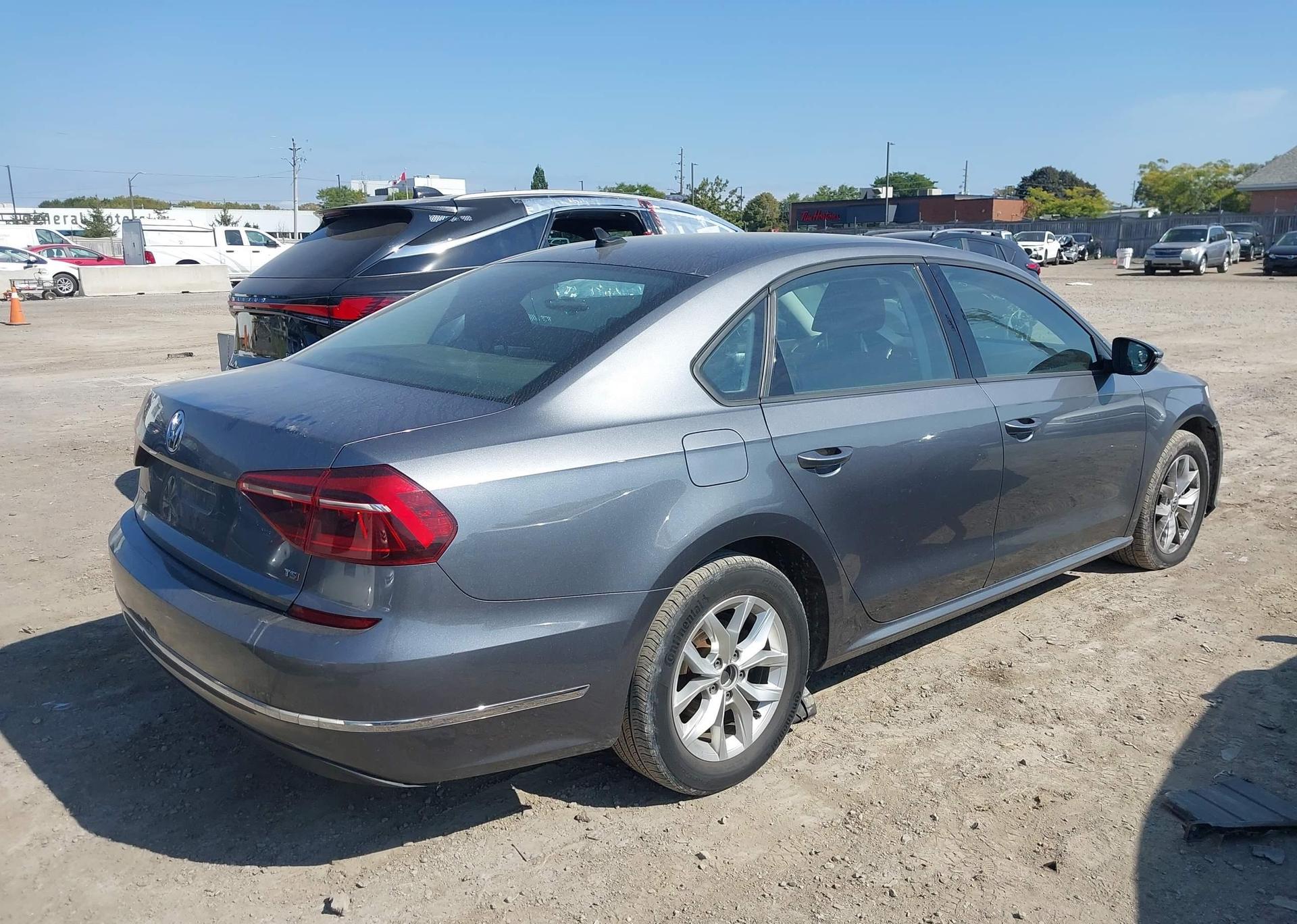 2018 VOLKSWAGEN PASSAT