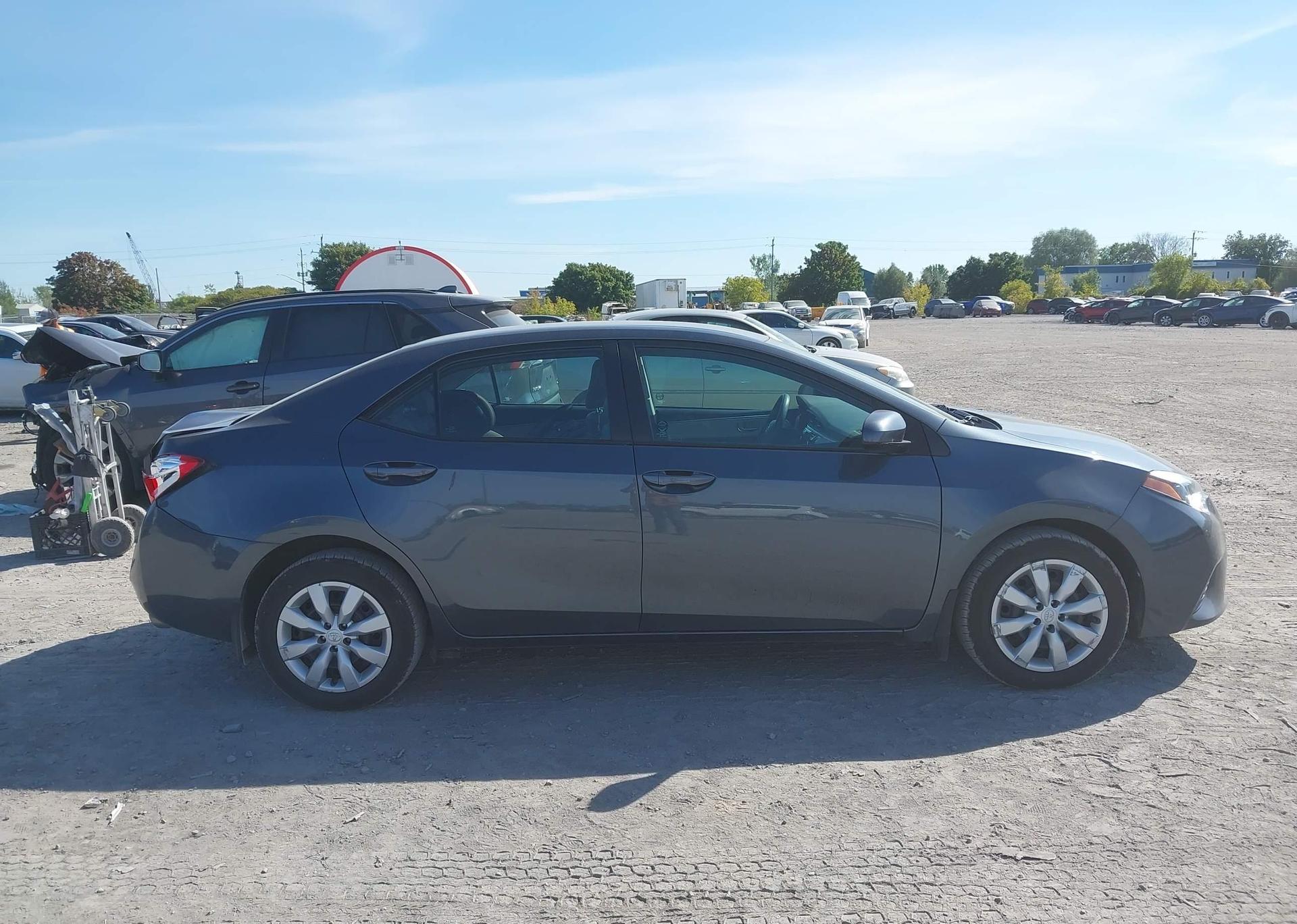 2016 TOYOTA COROLLA