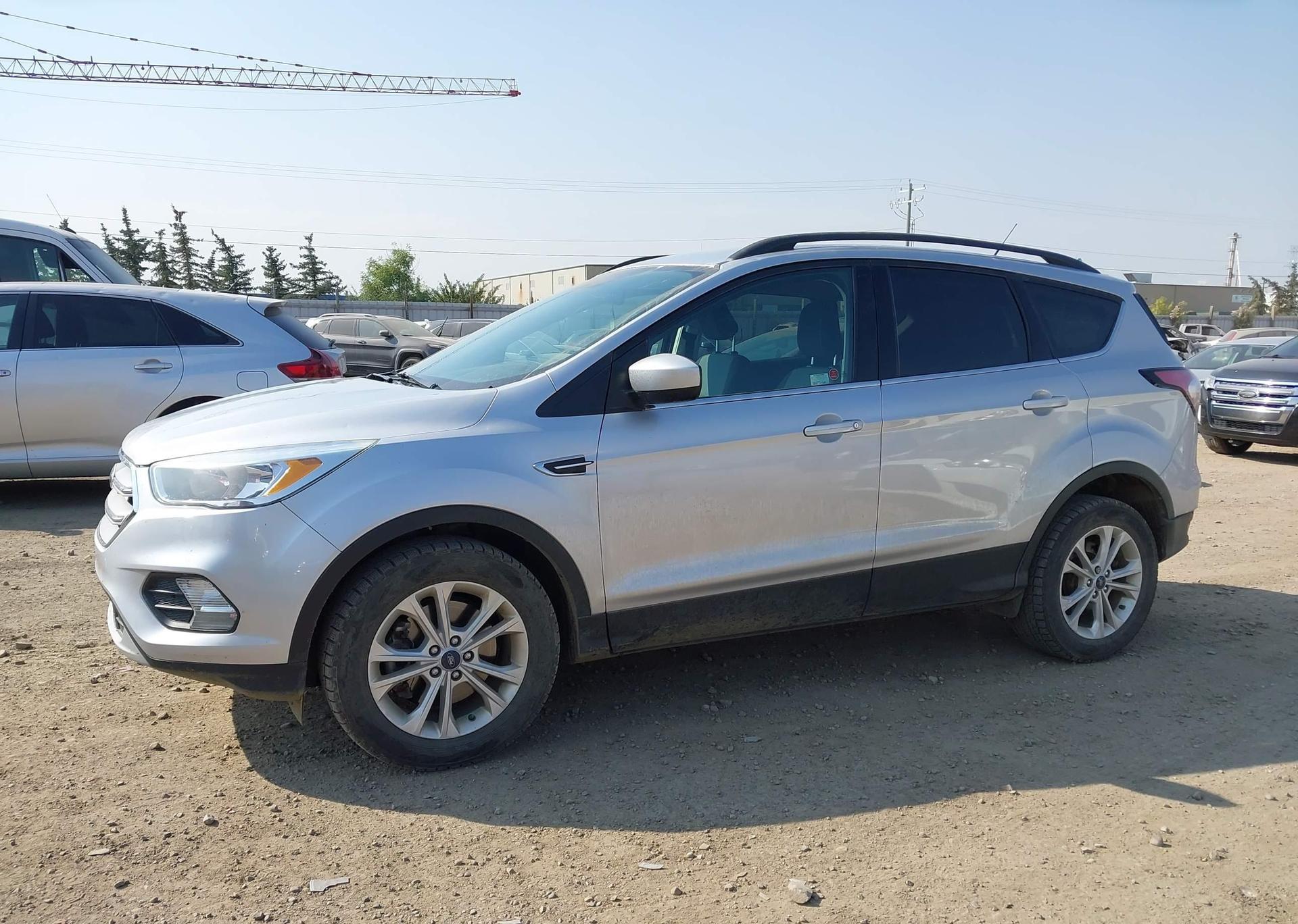 2018 FORD ESCAPE SE