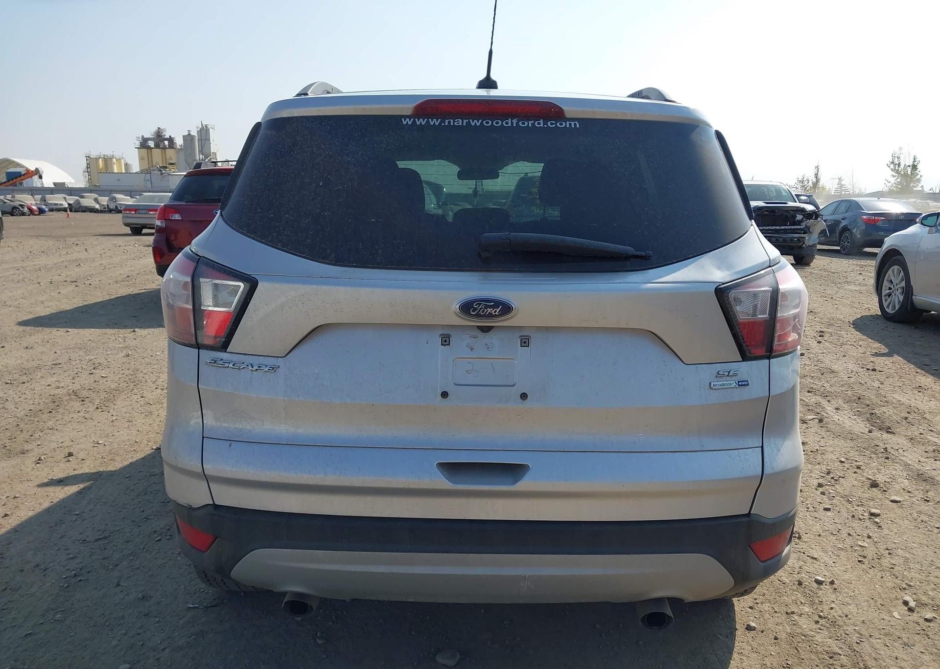 2018 FORD ESCAPE SE