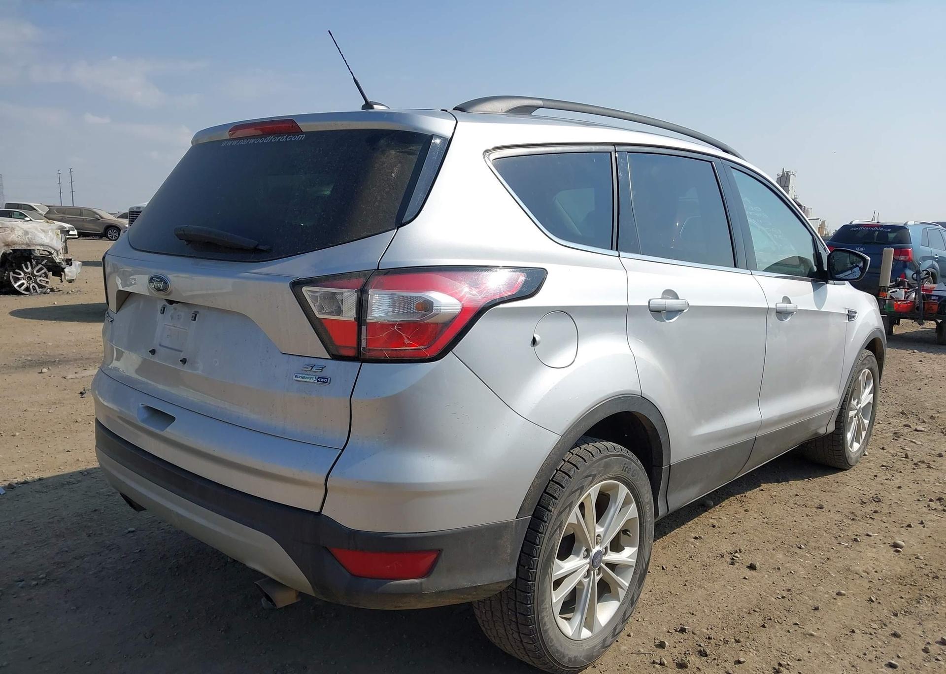 2018 FORD ESCAPE SE