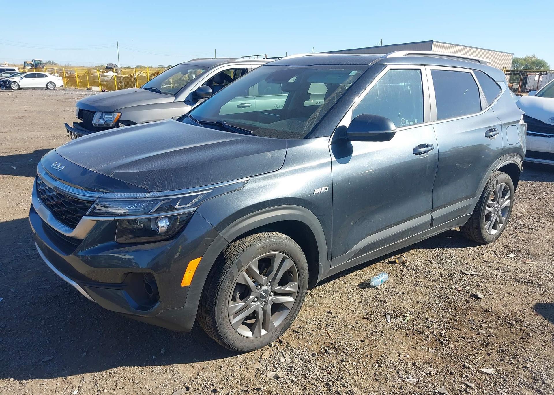 2022 KIA SELTOS EX