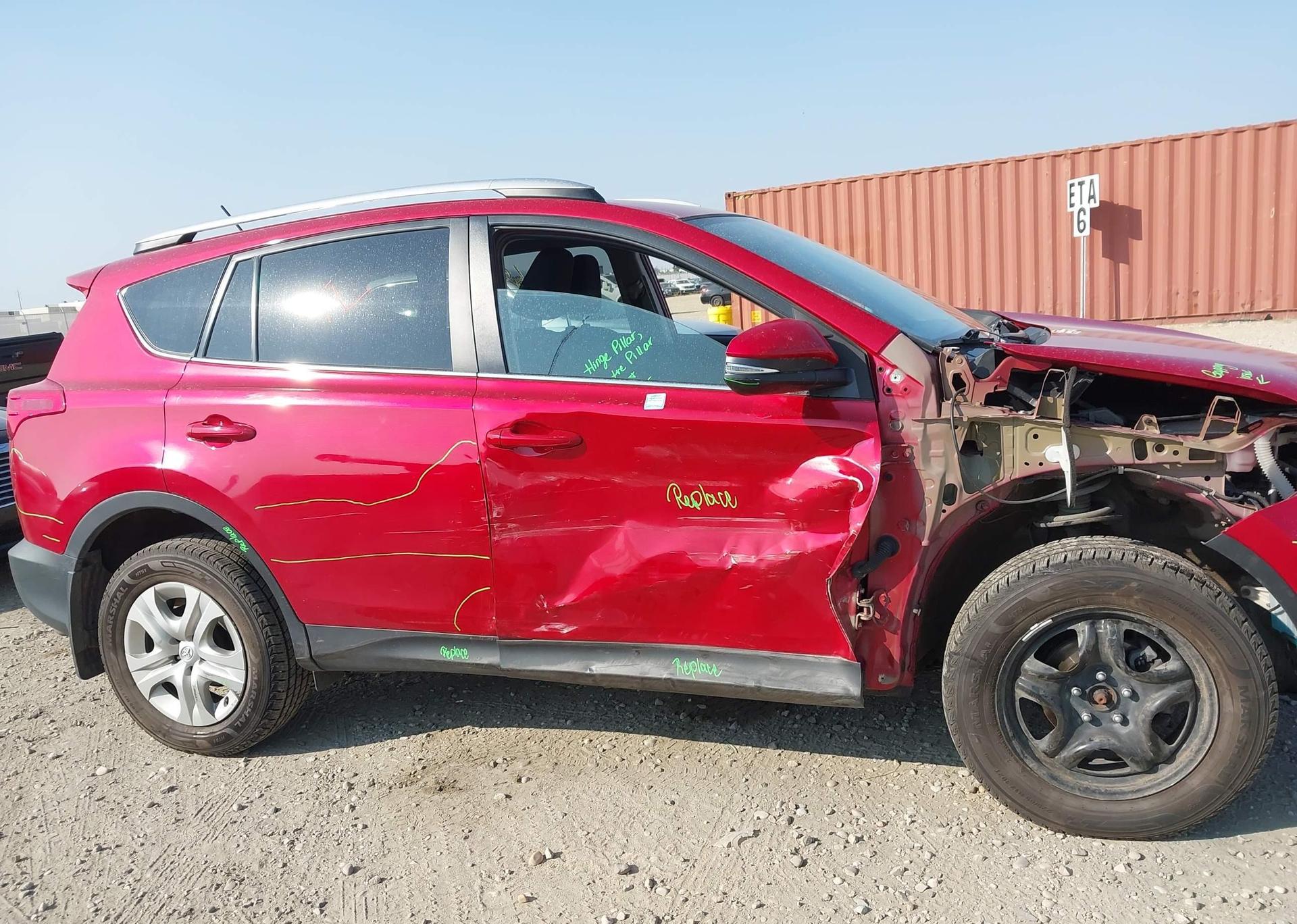 2014 TOYOTA RAV4 LE
