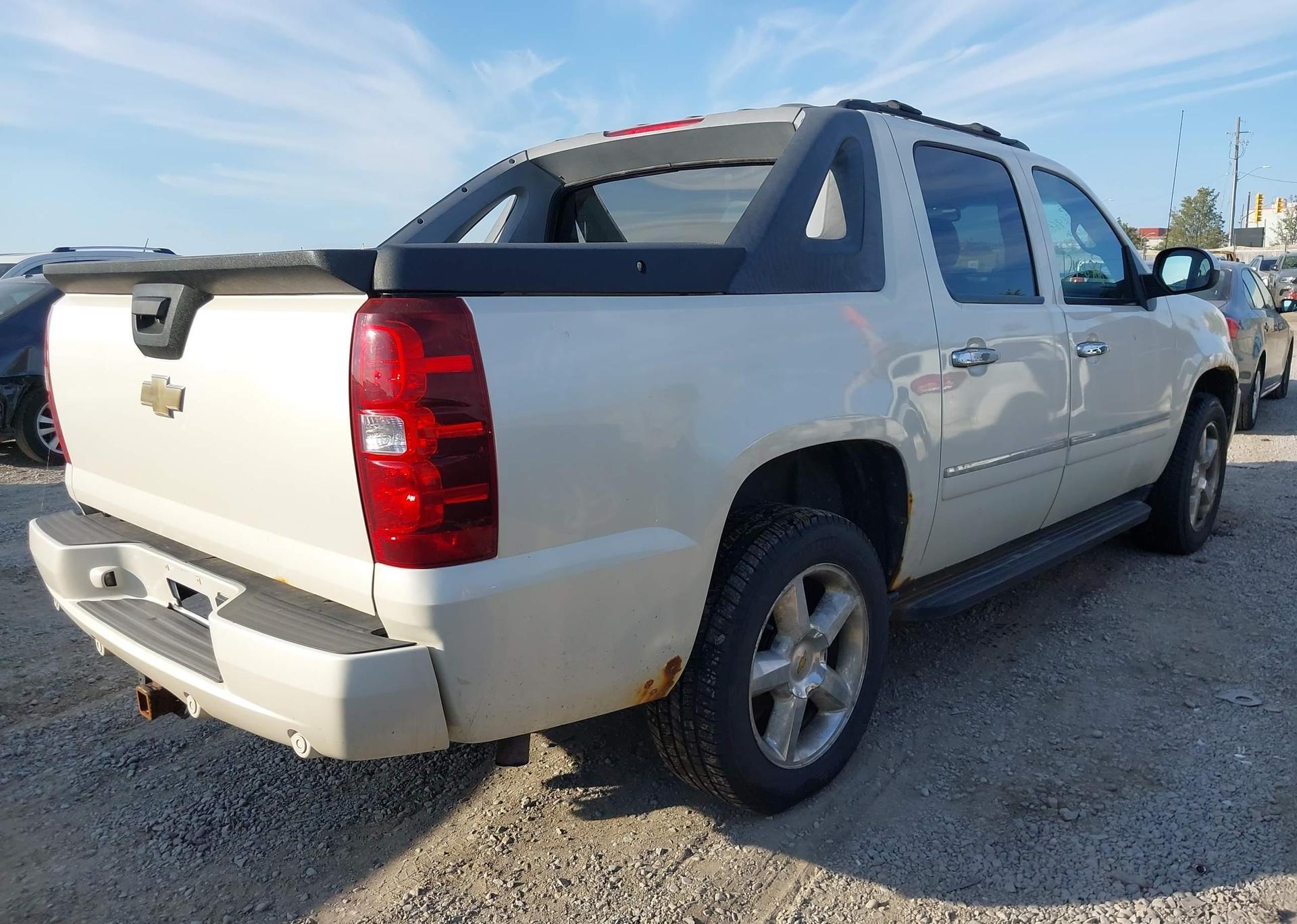 2010 CHEVROLET AVALANCHE LTZ
