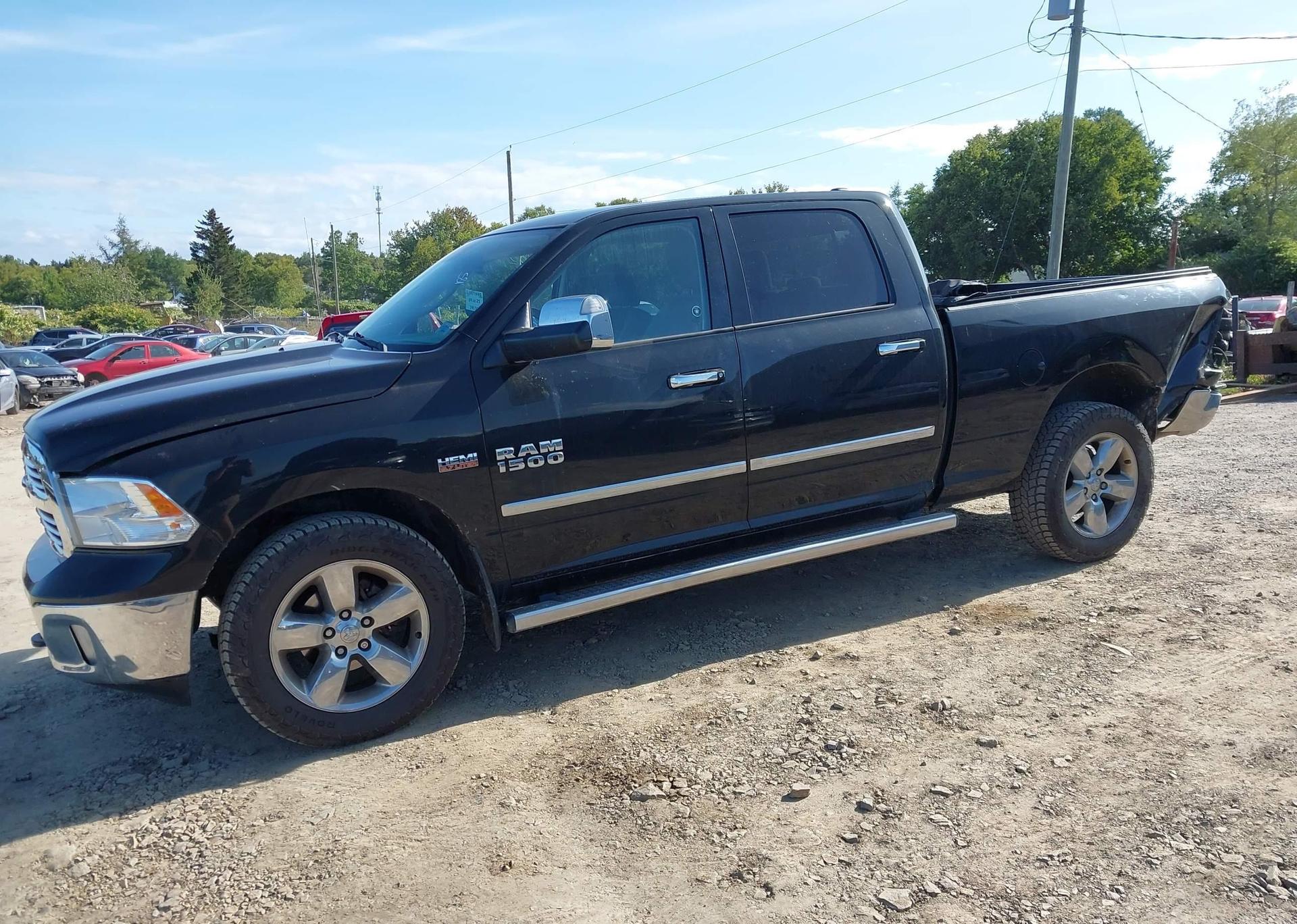 2015 RAM 1500 SLT