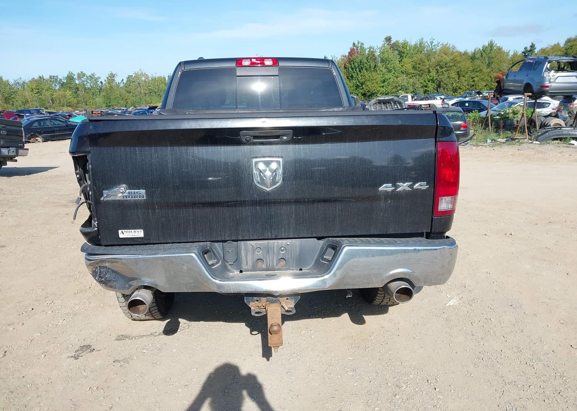 2015 RAM 1500 SLT