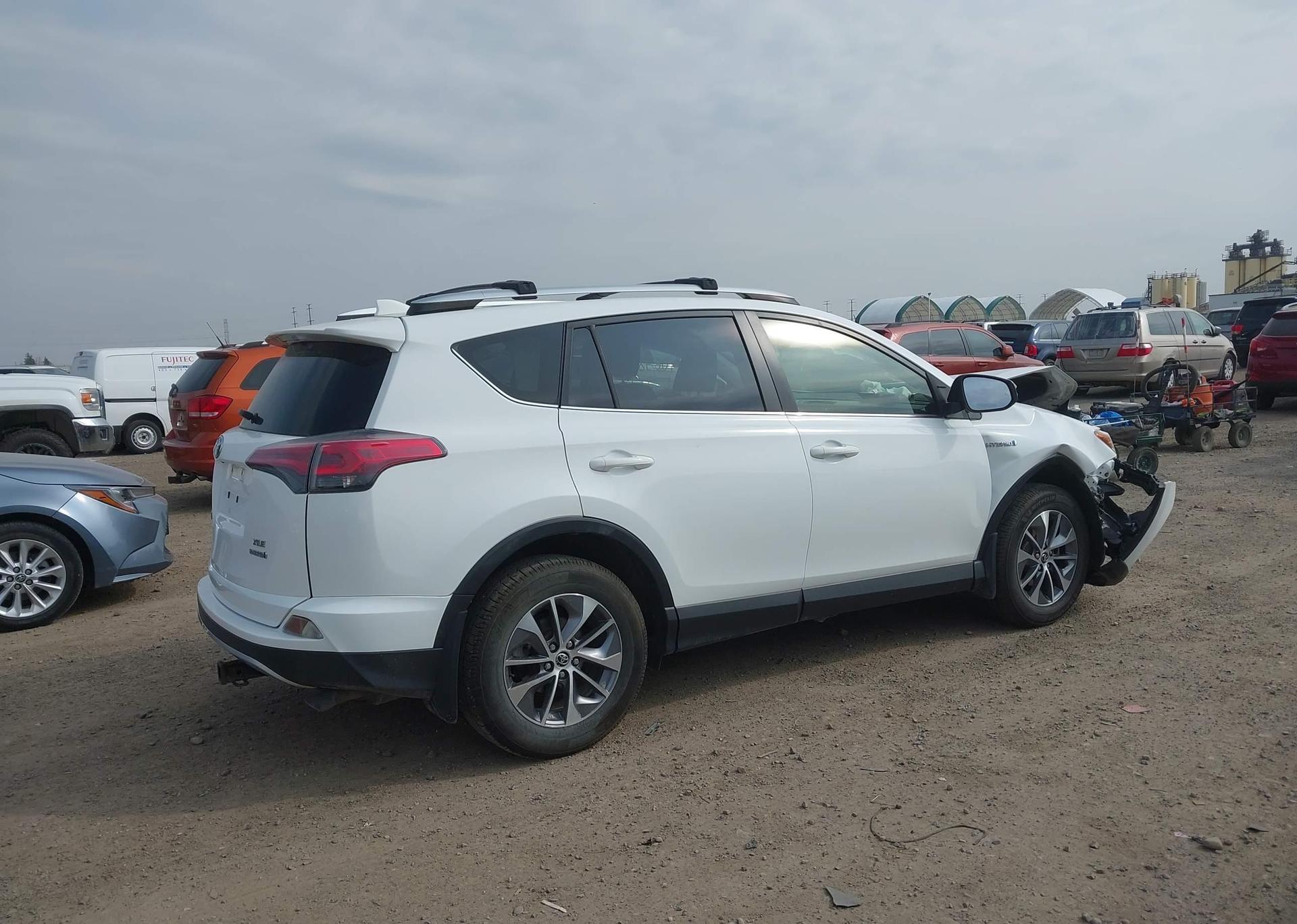 2016 TOYOTA RAV4 HYBRID XLE
