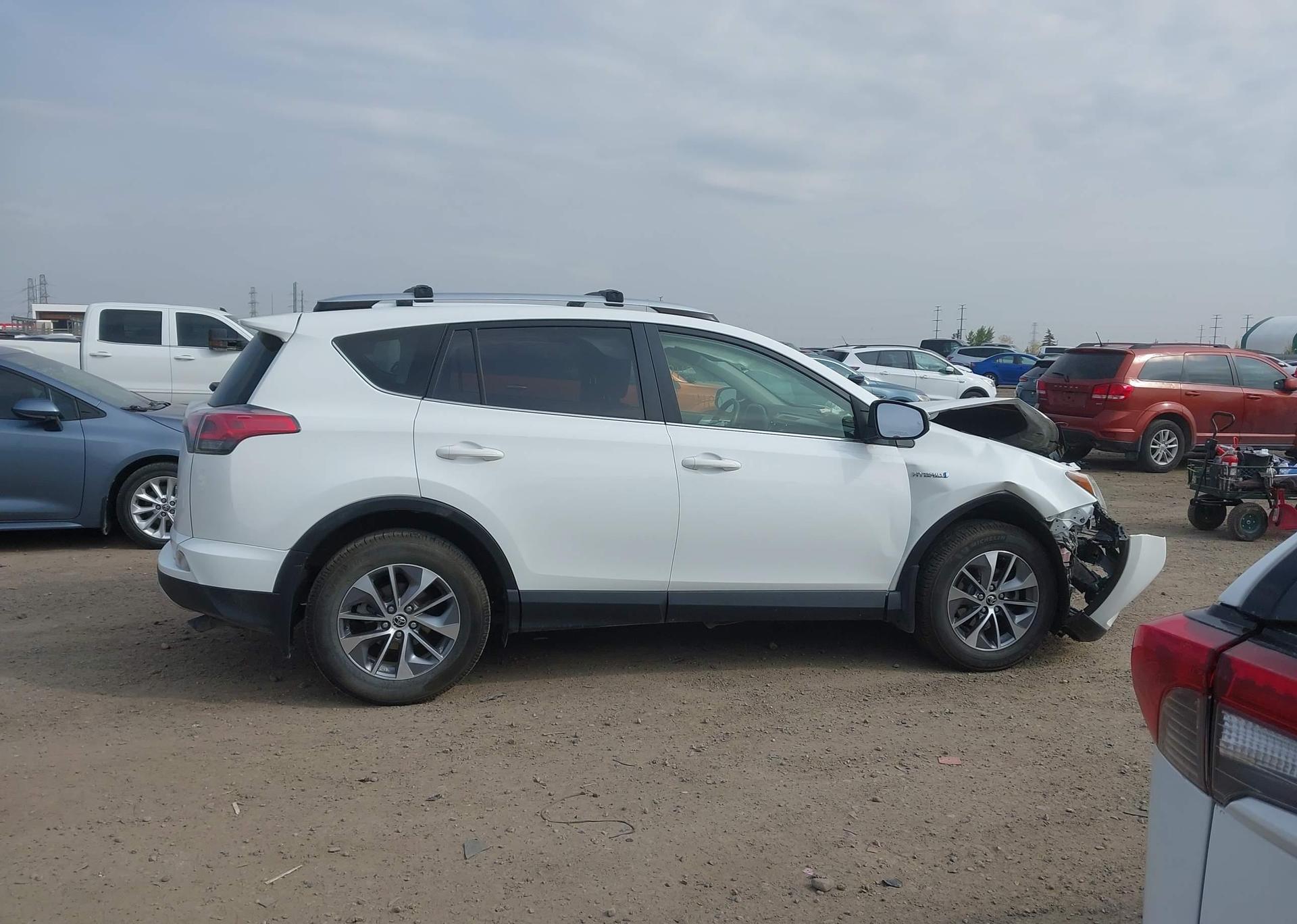 2016 TOYOTA RAV4 HYBRID XLE