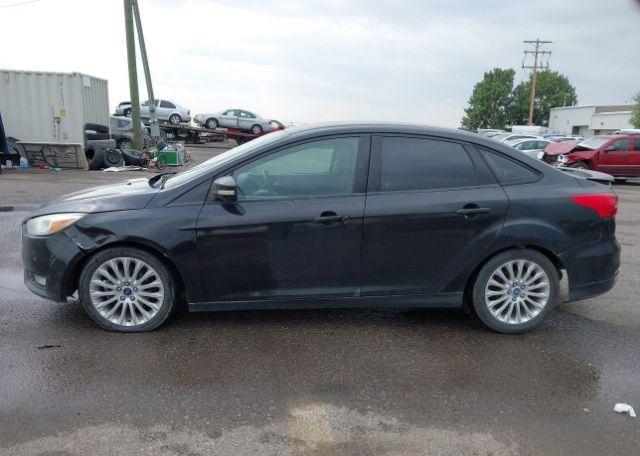 2015 FORD FOCUS SE