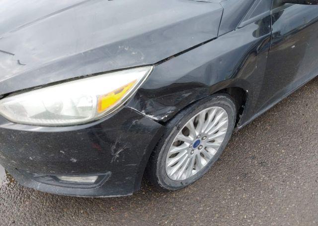 2015 FORD FOCUS SE