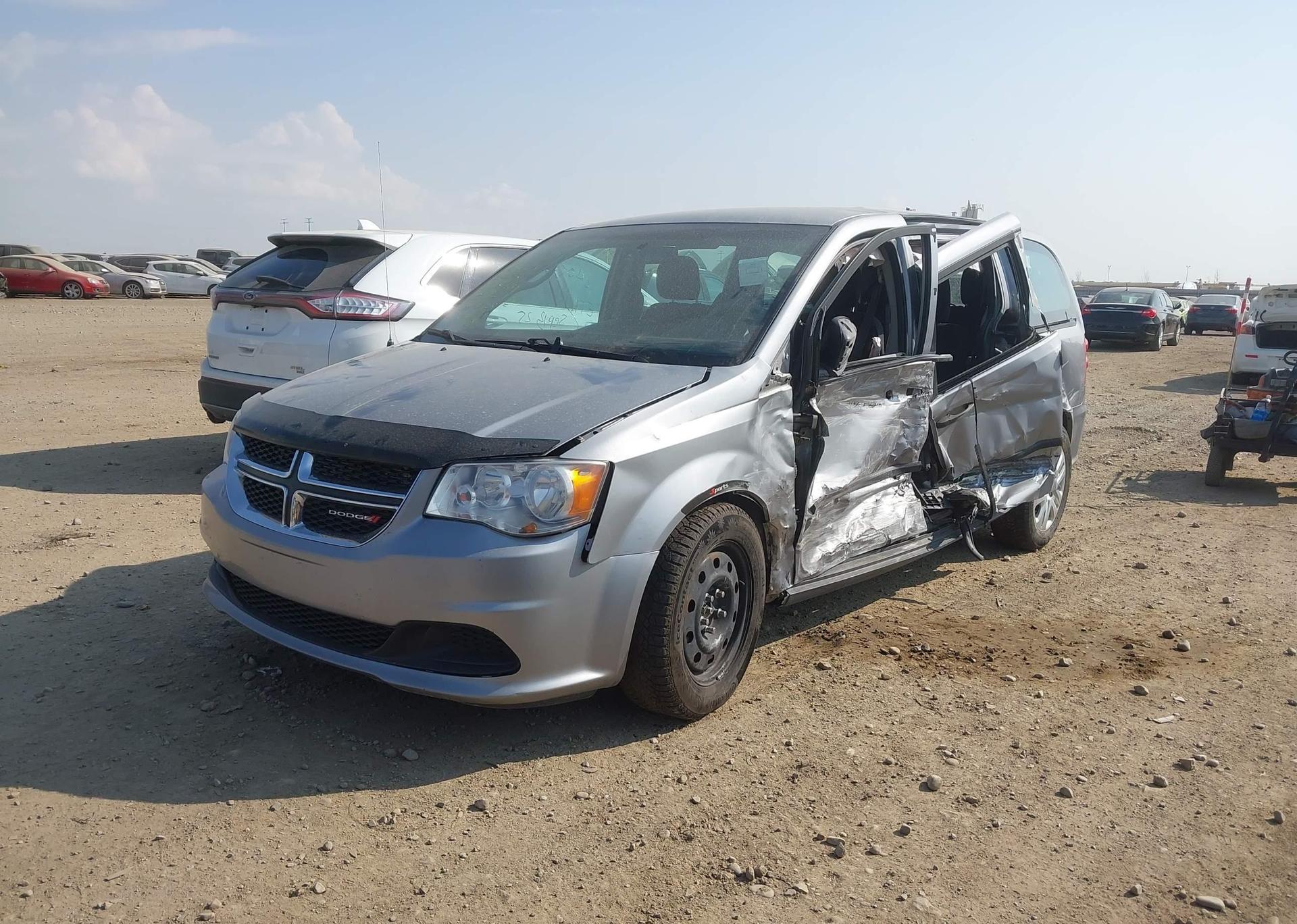 2016 DODGE GRAND CARAVAN SE