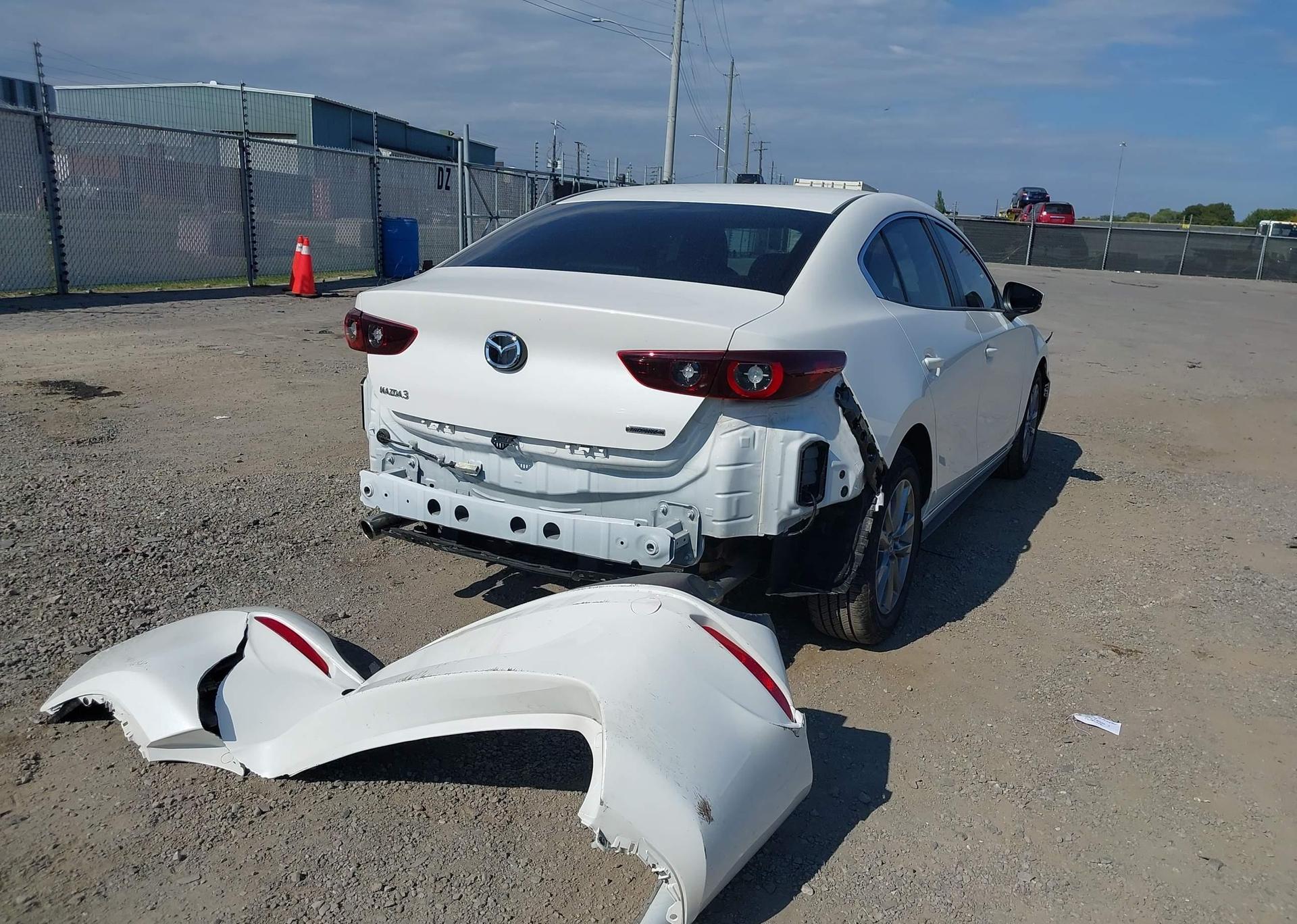 2024 MAZDA 3 SELECT SPORT