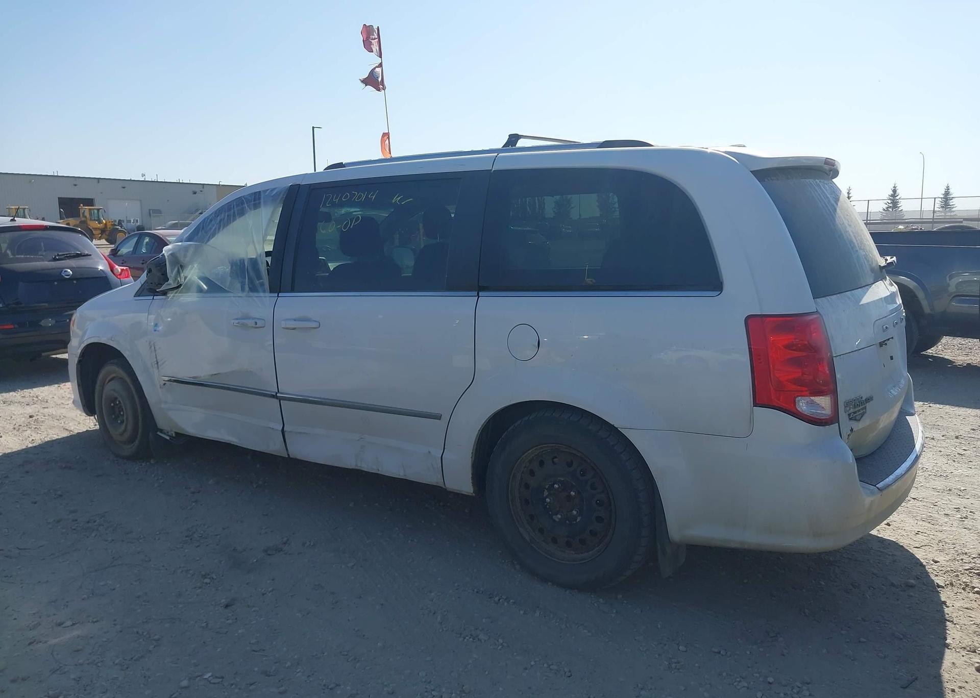 2017 DODGE GRAND CARAVAN CREW
