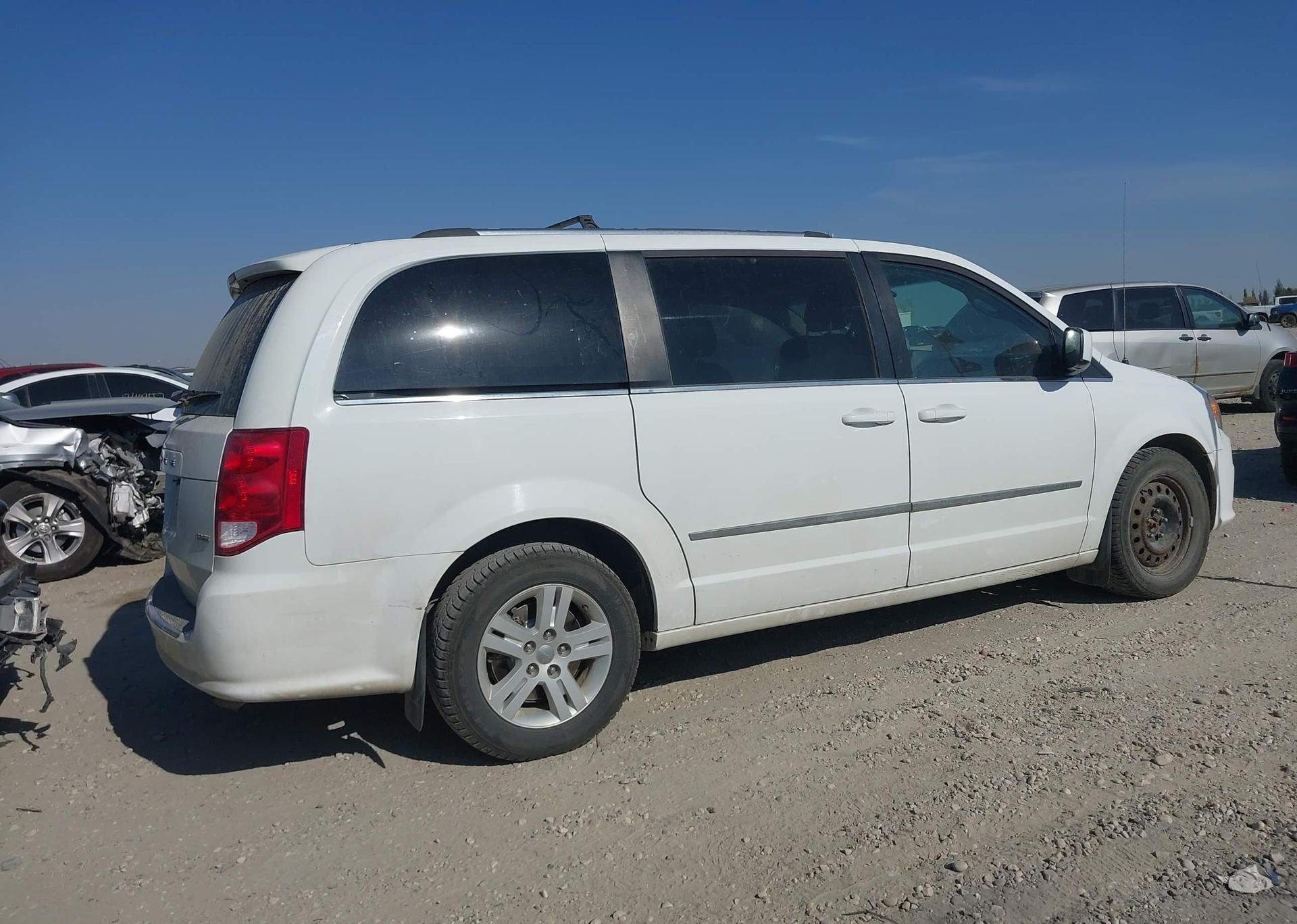 2017 DODGE GRAND CARAVAN CREW