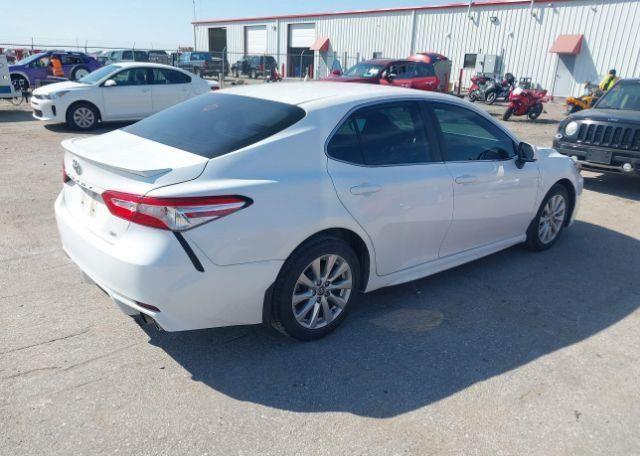 2020 TOYOTA CAMRY SE