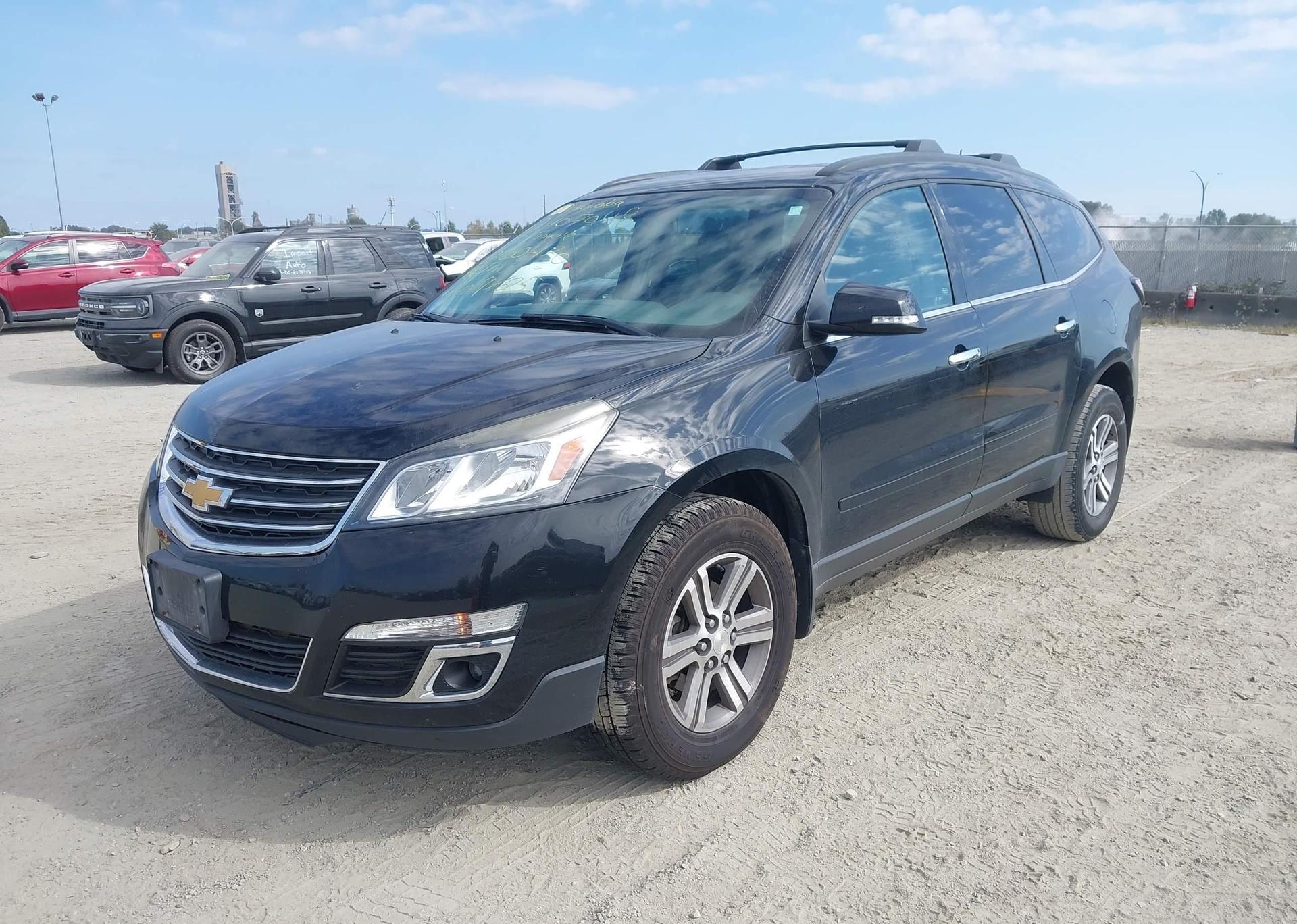 2017 CHEVROLET TRAVERSE LT