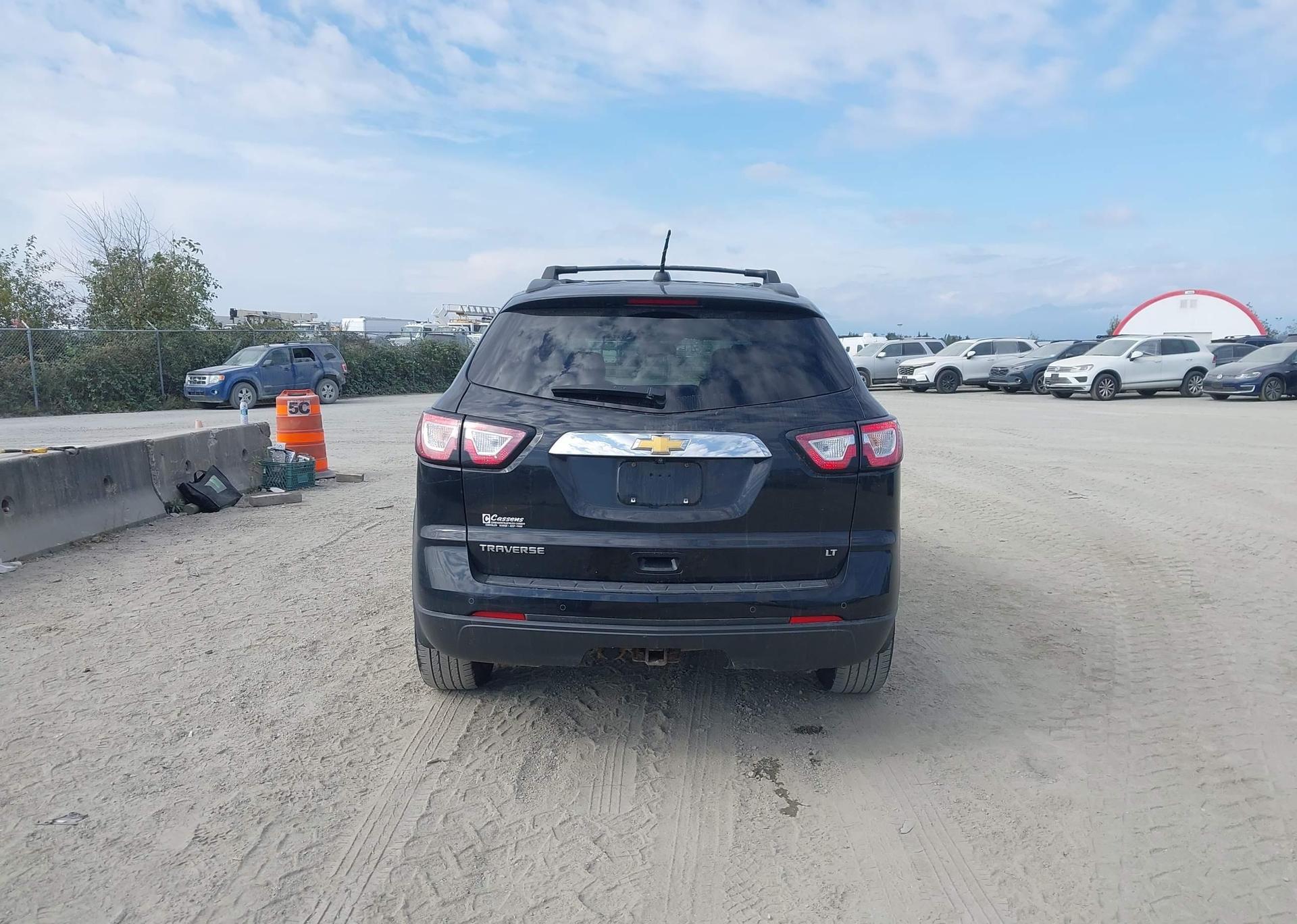 2017 CHEVROLET TRAVERSE LT