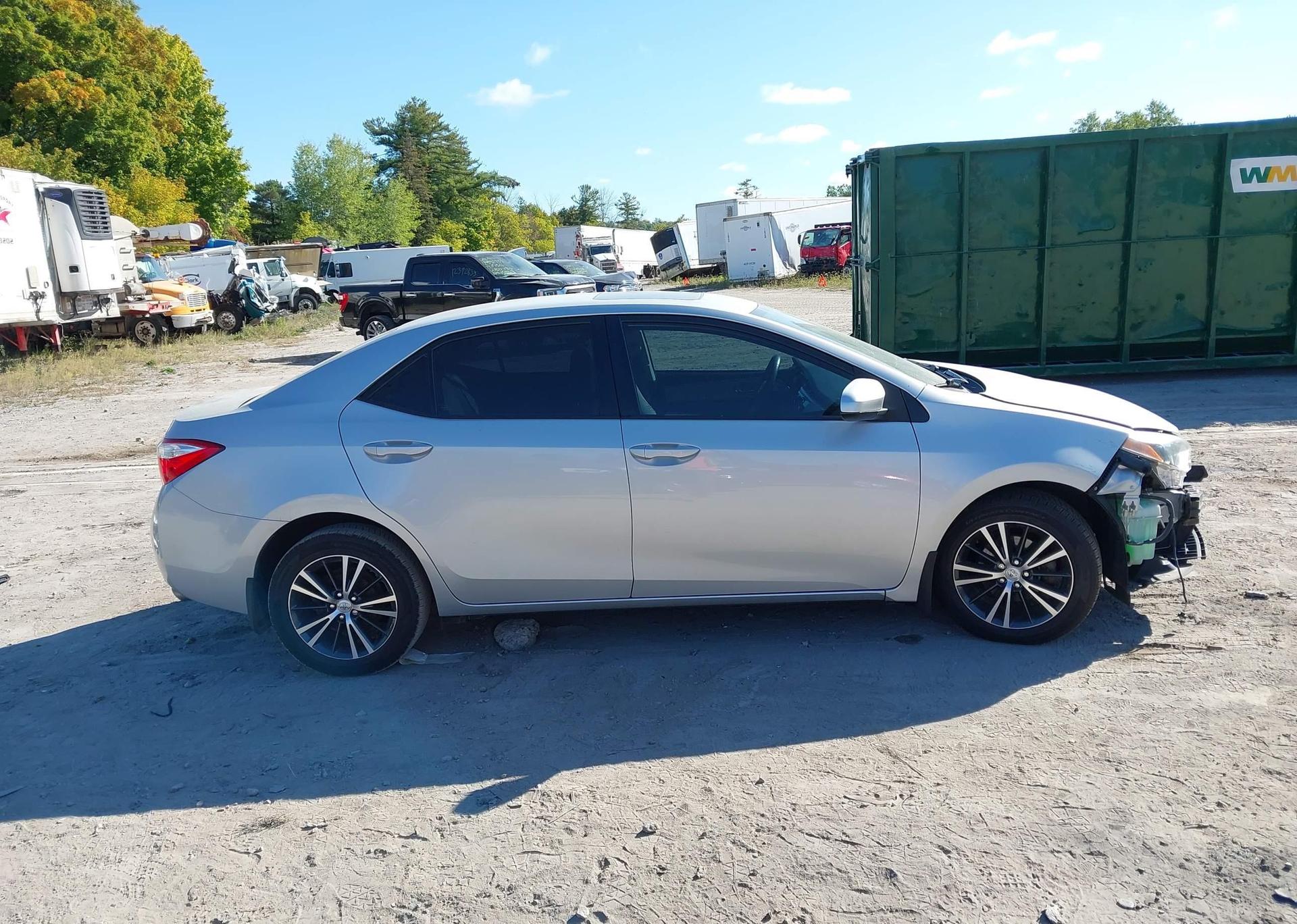 2016 TOYOTA COROLLA